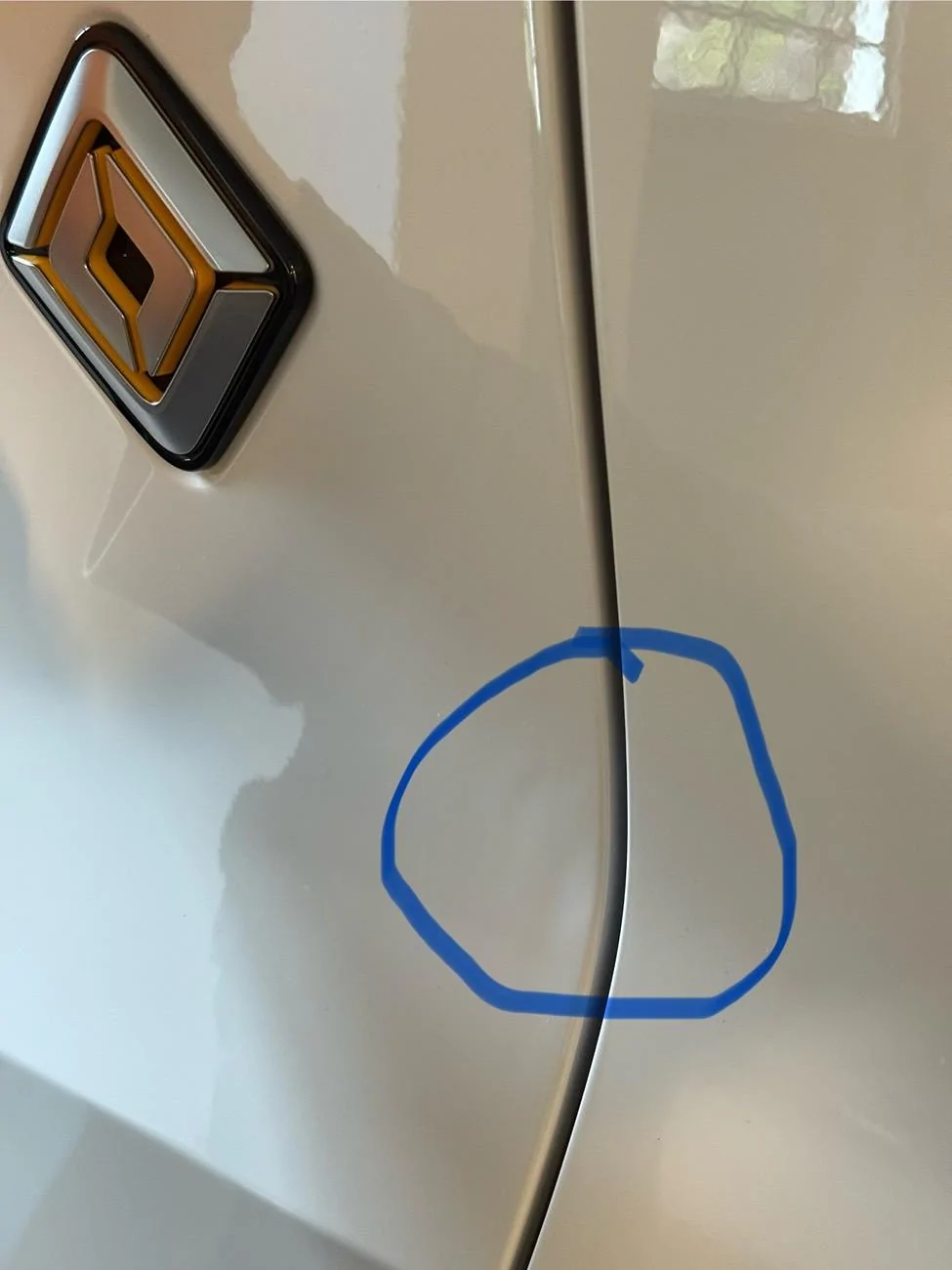 Rivian R1T R1S R1S Gen 2 C Pillar Dimples IMG_0387