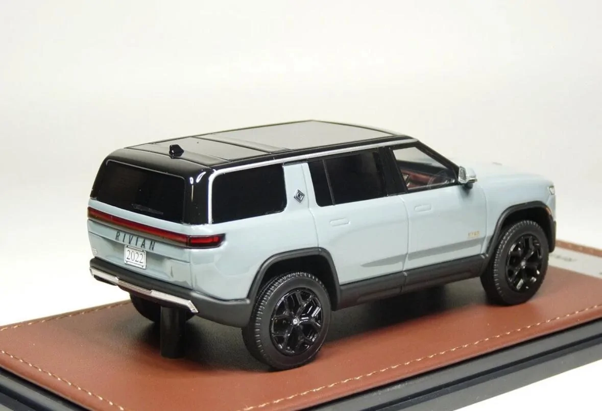 Rivian R1T R1S LAST CALL Rivian 1/43 models IMG_7984