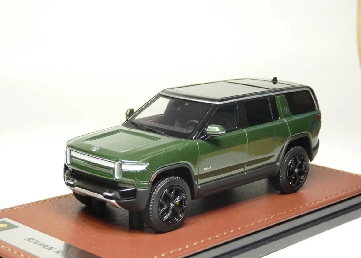 Rivian R1T R1S LAST CALL Rivian 1/43 models IMG_7985