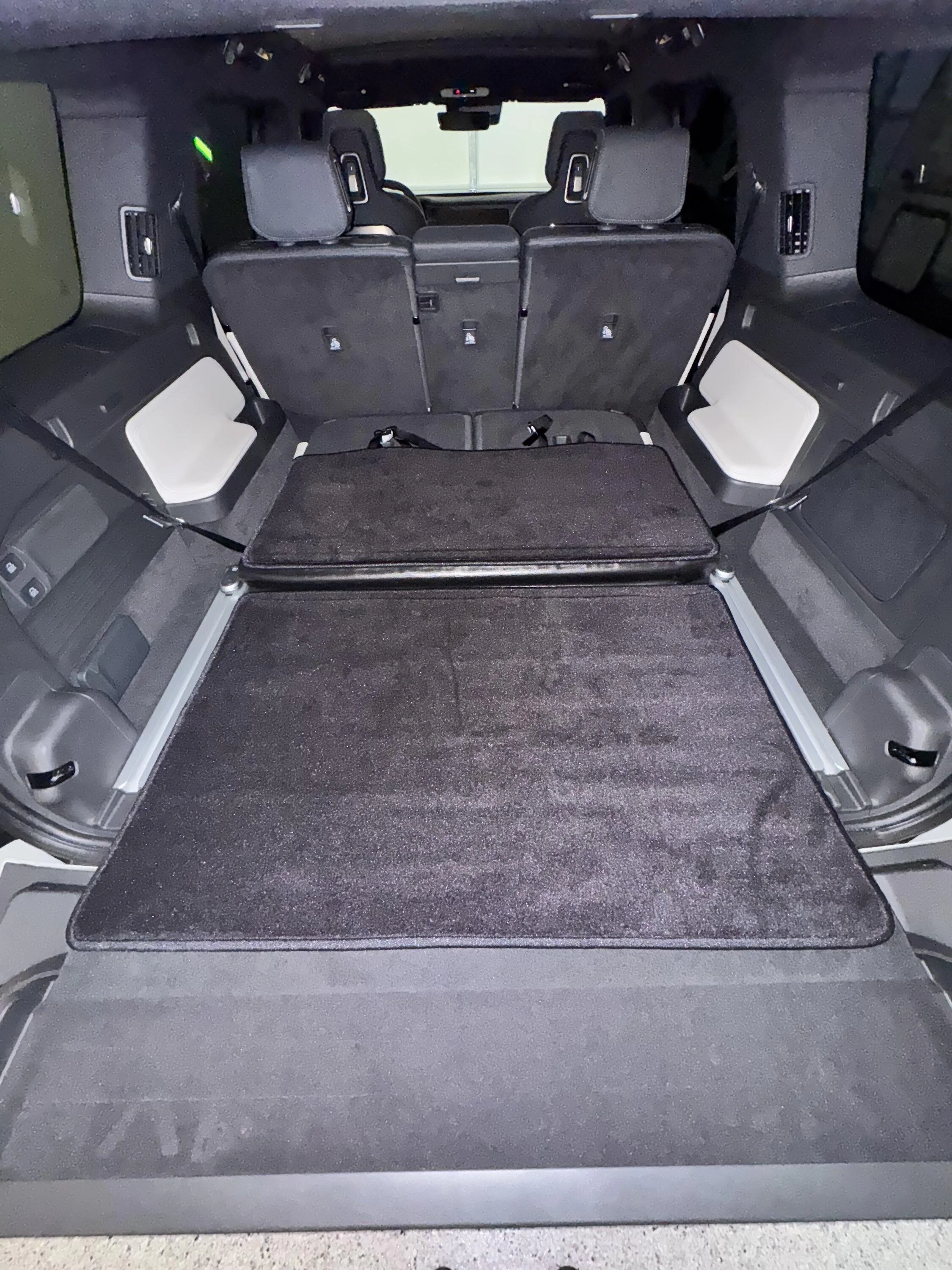 EVSportLine R1S Cargo Carpeted Mats Review | Rivian Forum - R1T R1S R2 ...