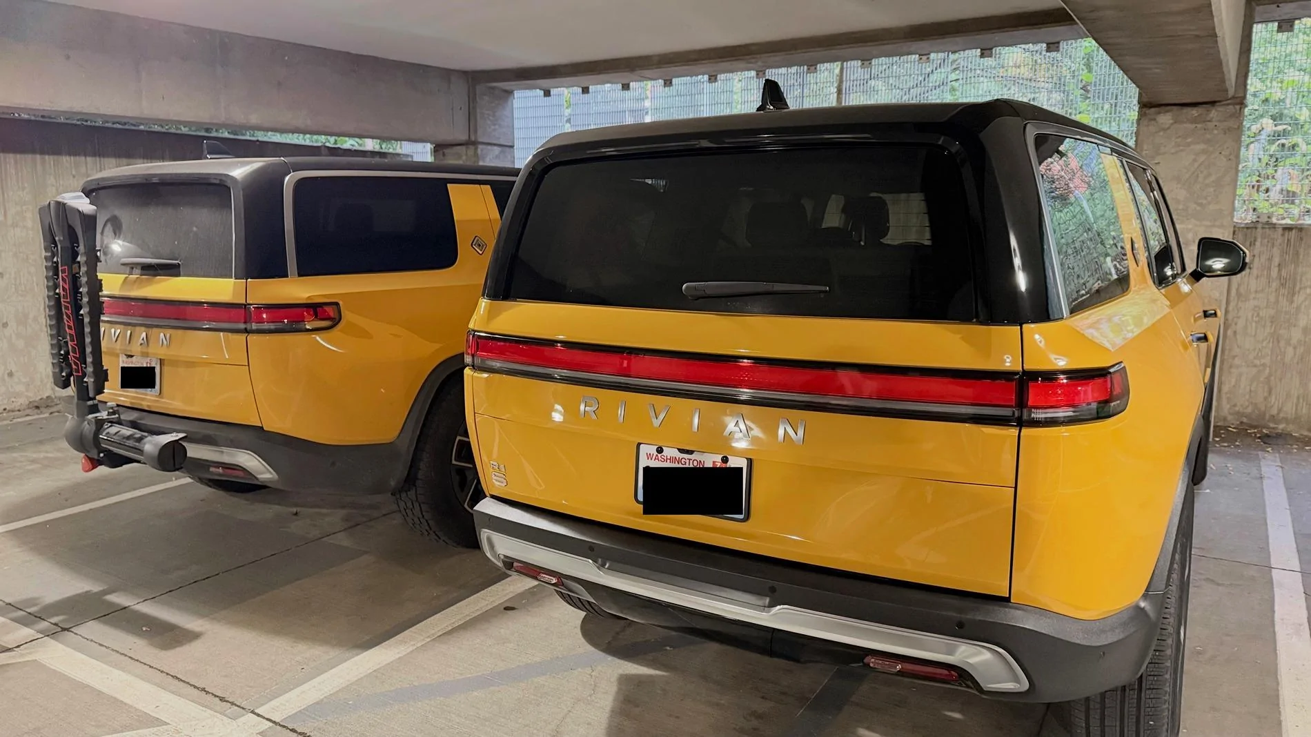 Rivian R1T R1S Red Canyon and Limestone Colors Gone for 2026? Rivs
