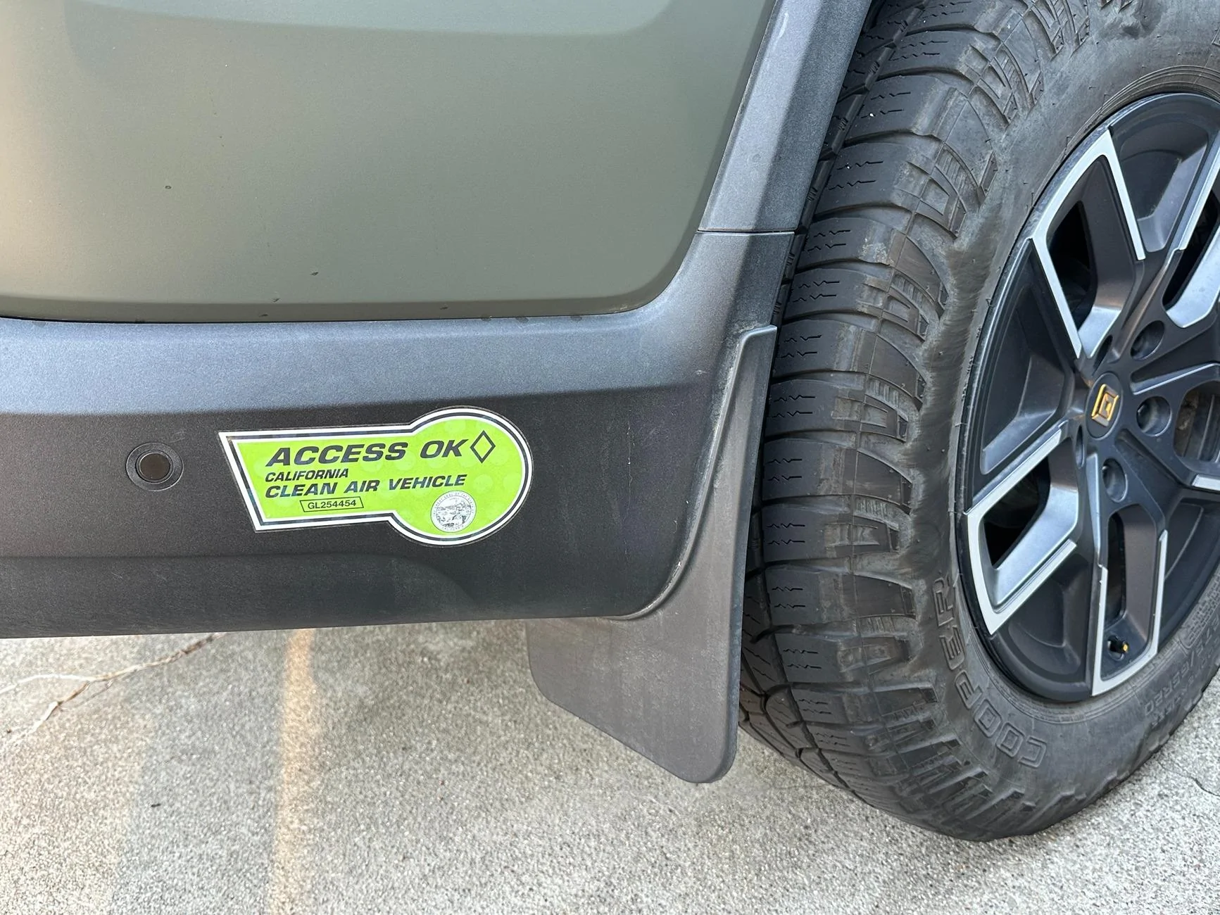 Rivian R1T R1S Clean Air Vehicle Decals keep falling off IMG_8283