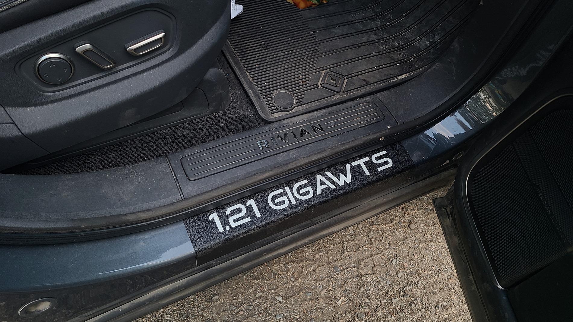 Rivian R1T R1S What's your lowest mi/kWh efficiency? 20250711_202927