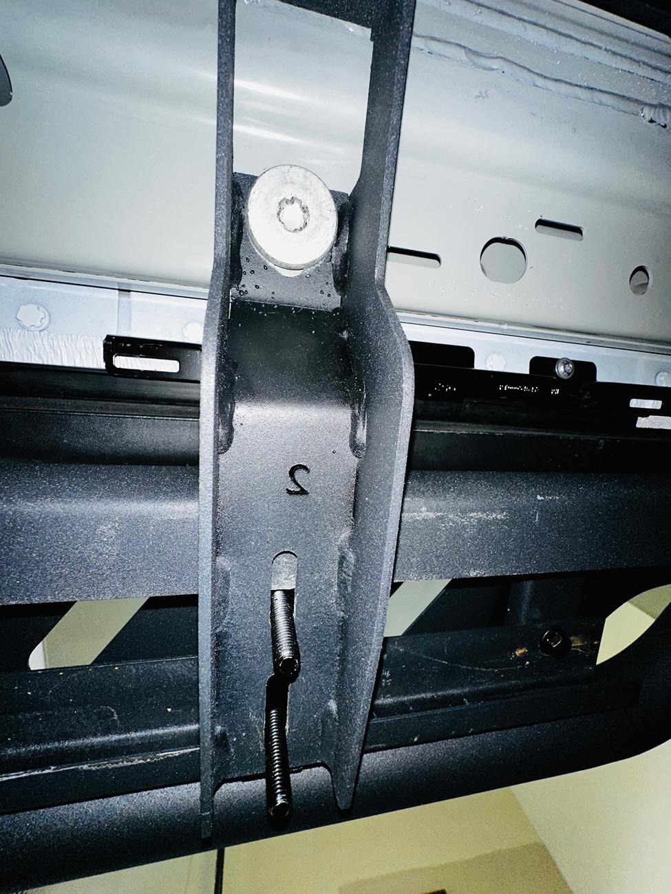 Rivian R1T R1S EV base running board install instructions for 2025 Gen 2 R1S IMG_7849