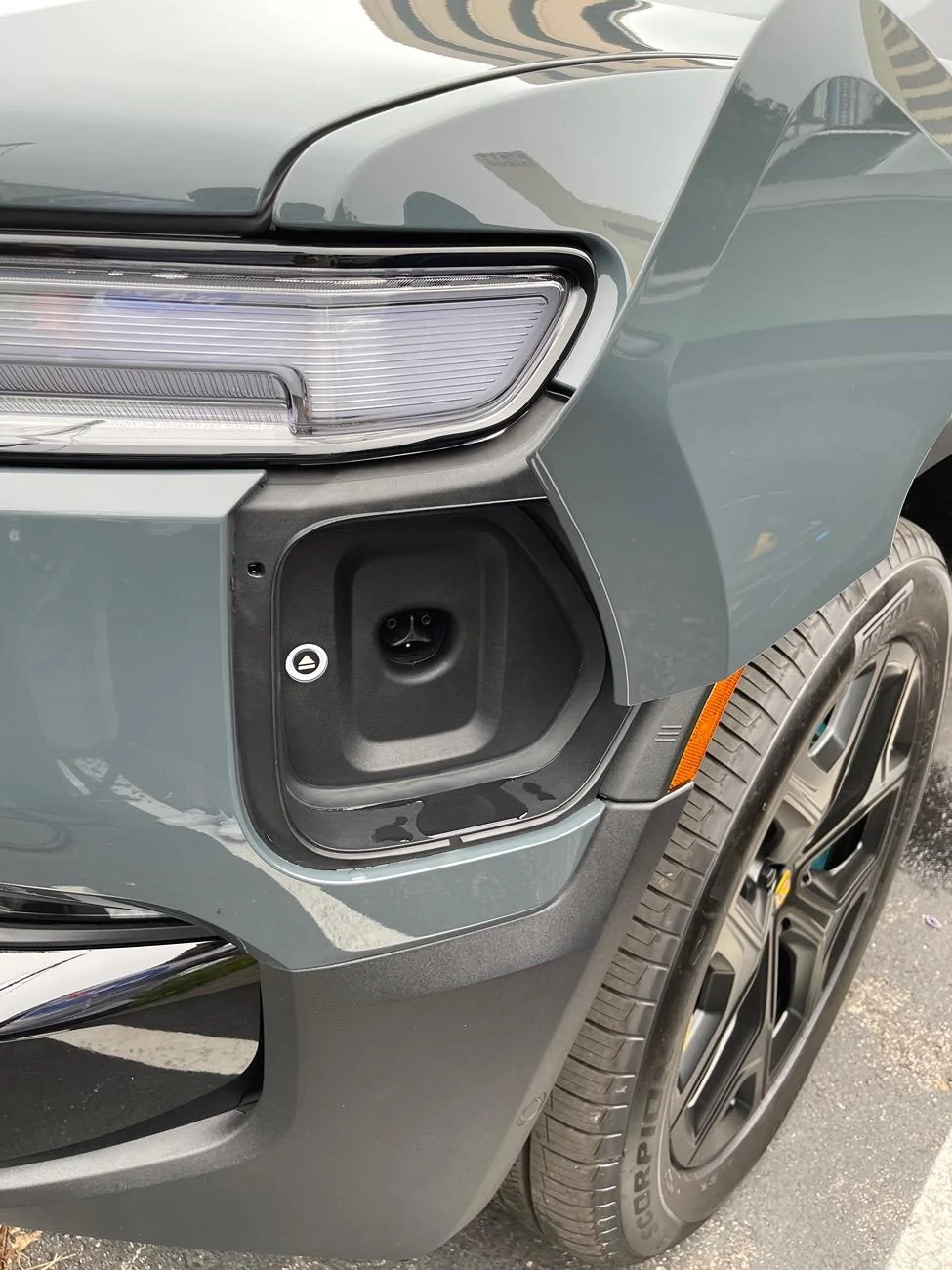 Rivian R1T R1S 2026 Quad Motor R1S - live up close photos & details IMG_9619