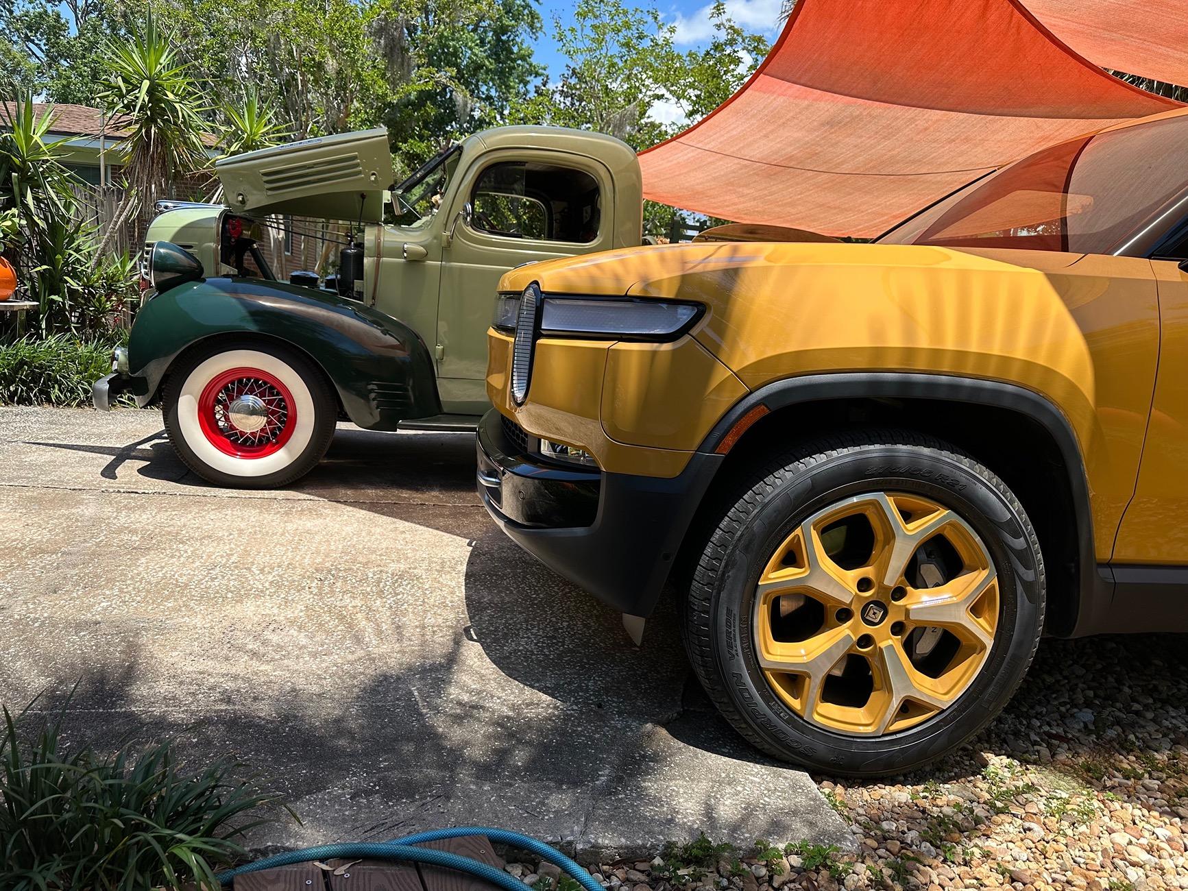 Rivian R1T R1S Red Canyon and Limestone Colors Gone for 2026? IMG_7520