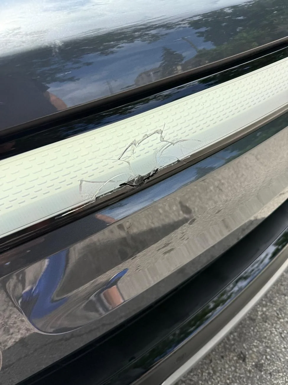 Rivian R1T R1S Is this a total loss? IMG_1923