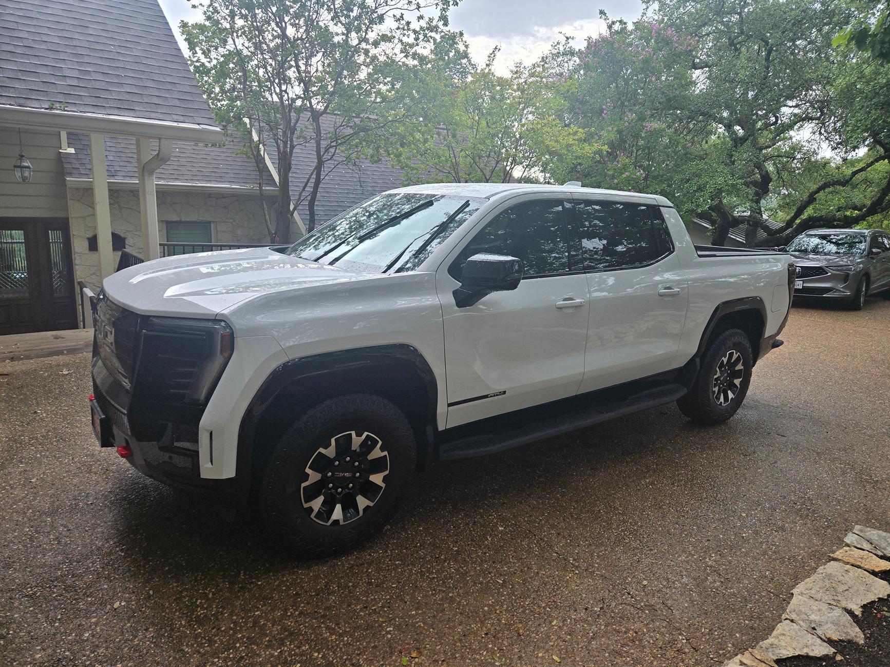 Rivian R1T R1S Chevy looking like a trail boss 20250630_175633