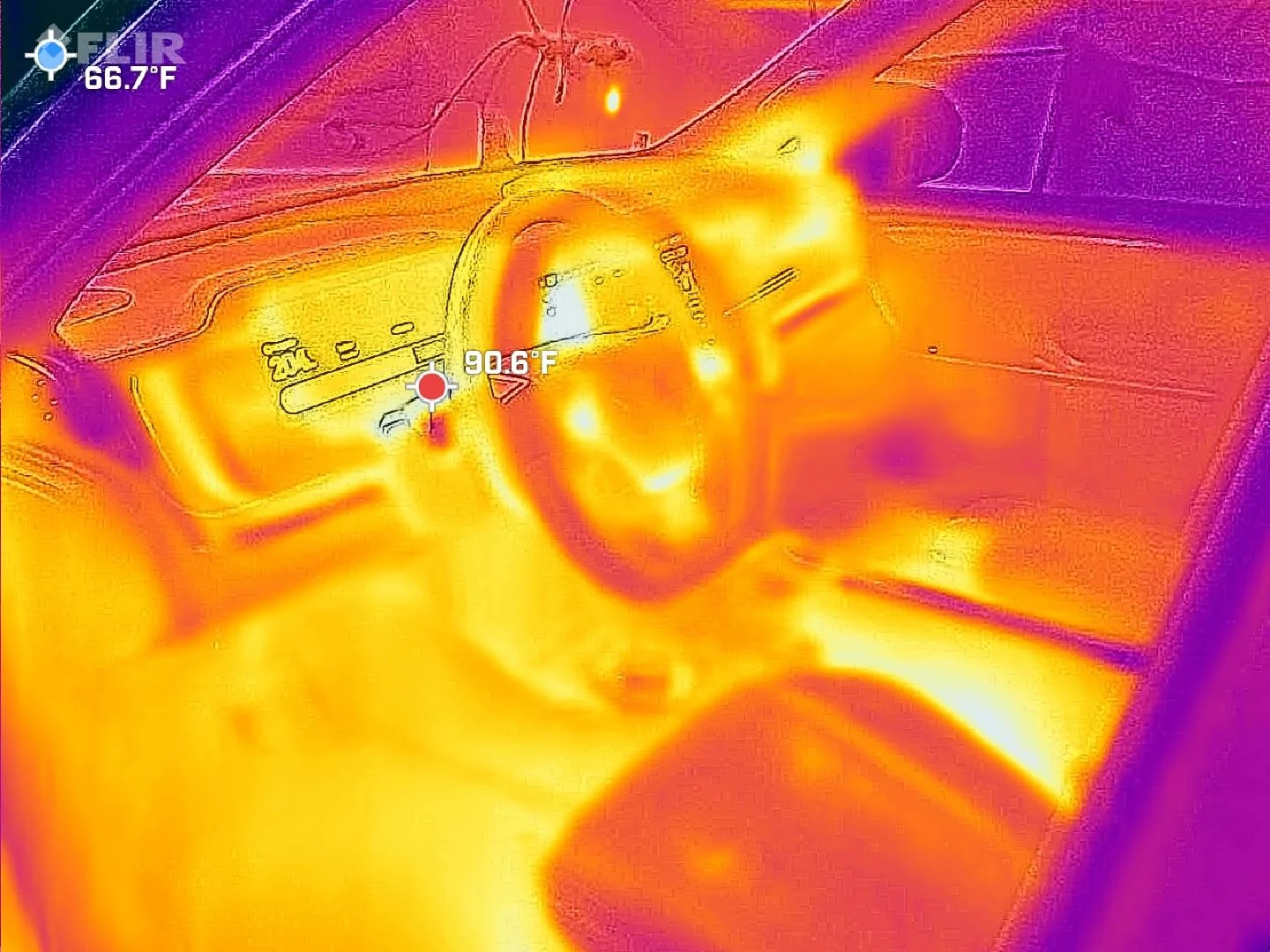 Rivian R1T R1S Tail lights keep blinking FLIR_20250716_060409_294