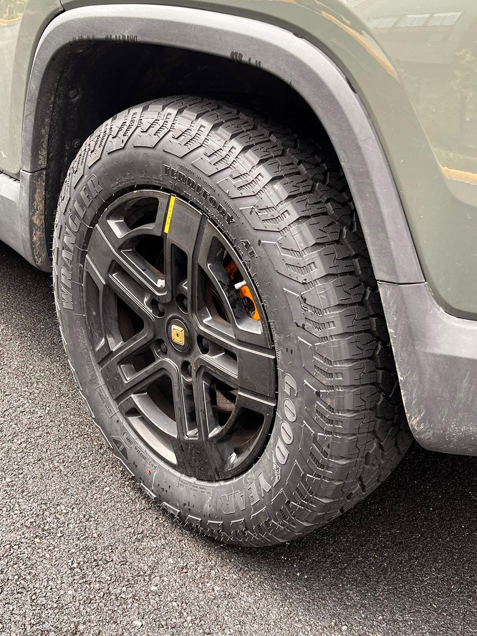 Rivian R1T R1S Goodyear Territory AT 275/60/20 Factory AT tires + saving $ IMG_7205