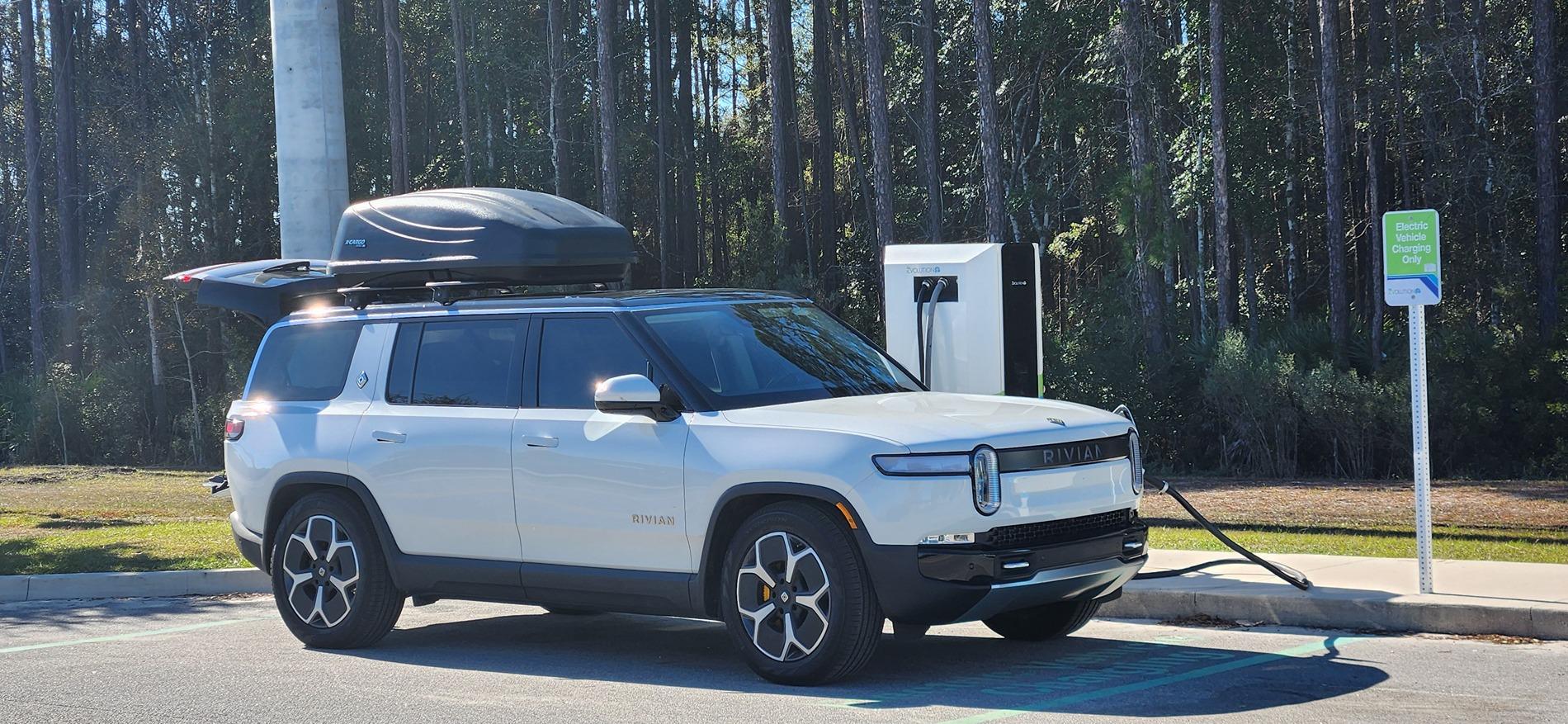 Rivian R1T R1S New '23 Rivian R1T Owner Needs Advice Mostro_3