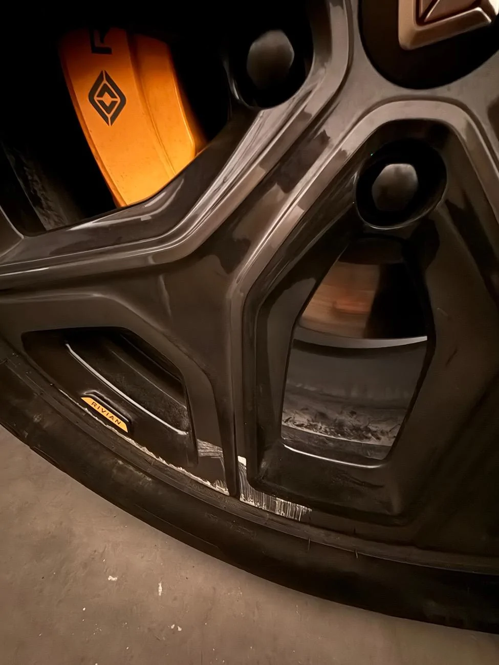 Rivian R1T R1S Wheel Rash Info Needed! IMG_1154