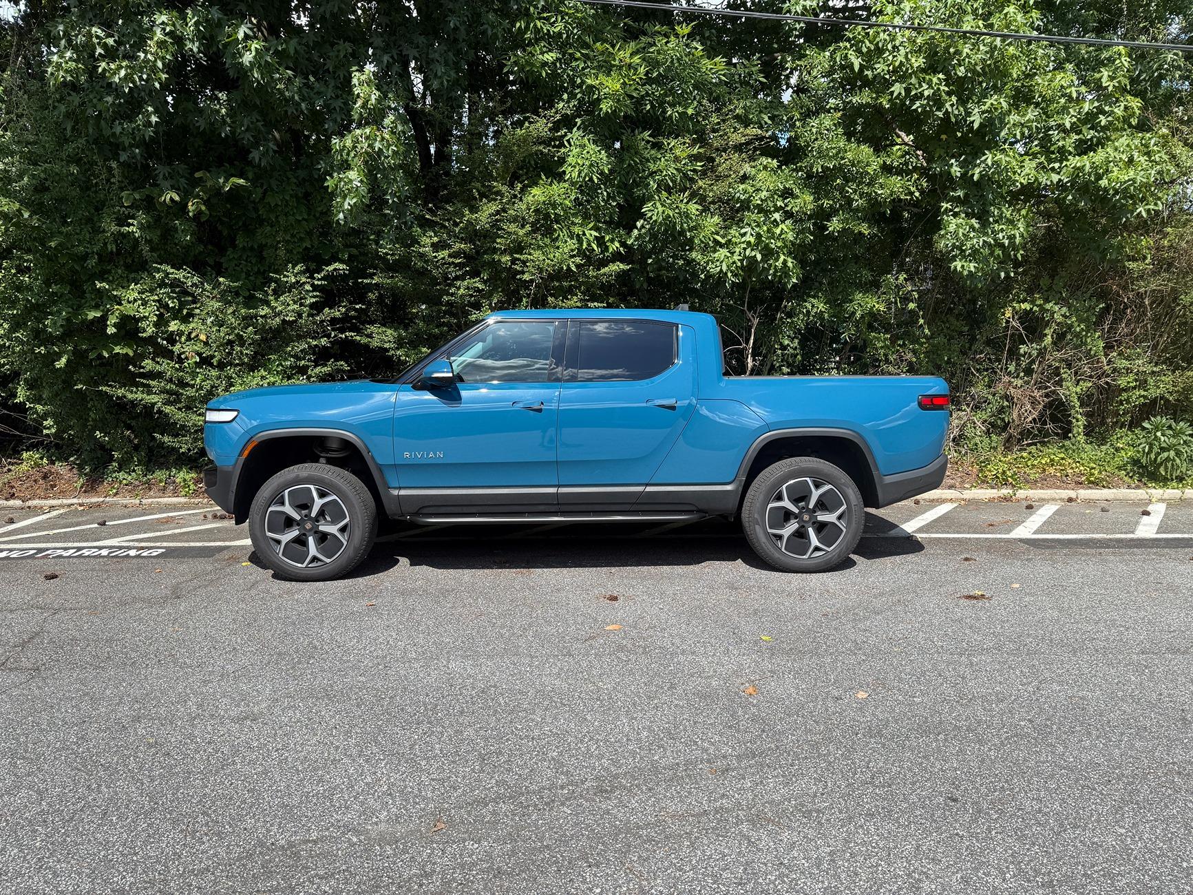 Rivian R1T R1S Full Coverage bolt-on "no cut / no drill" aero panels & running boards -- EV Sportline IMG_9021.JPG