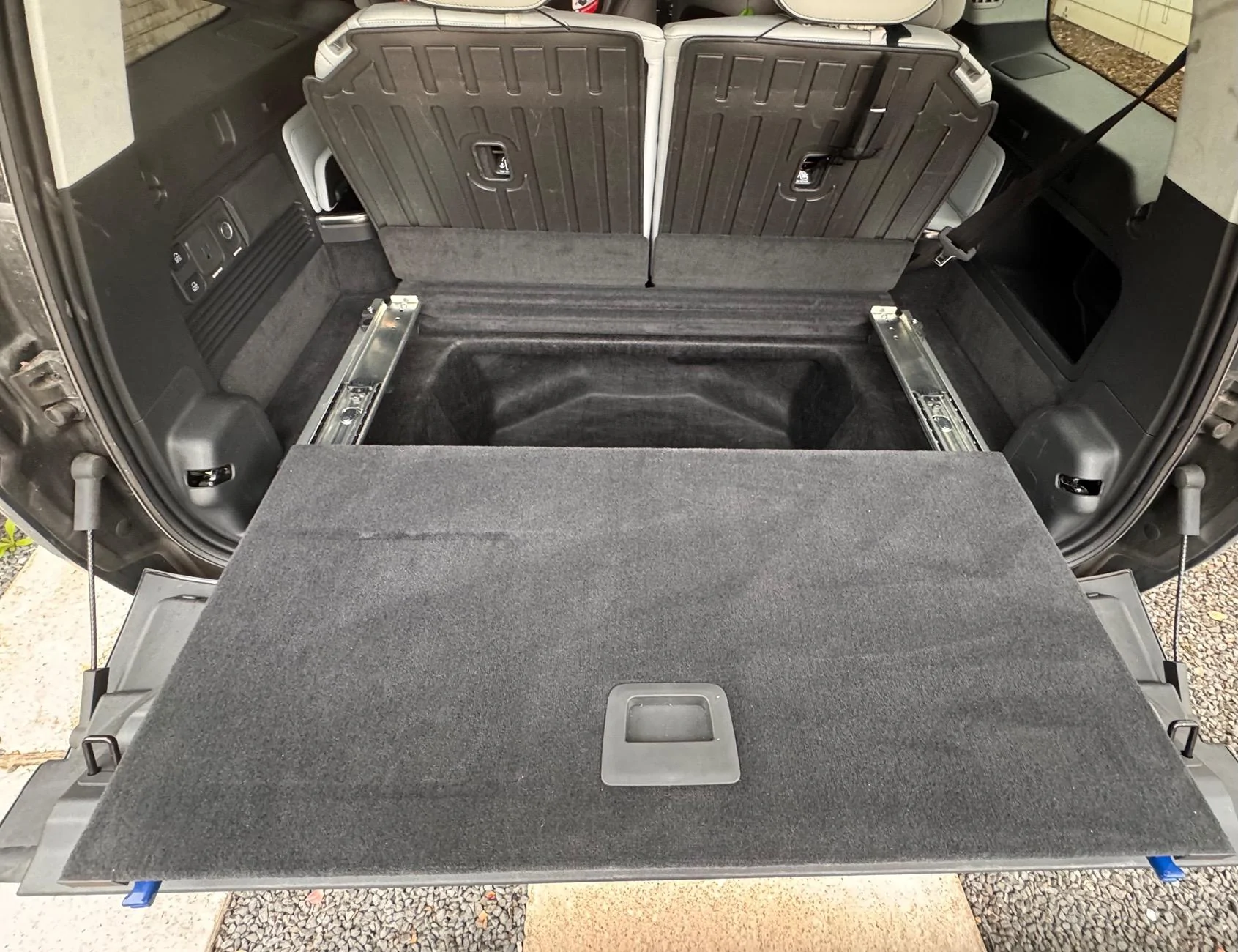 Rivian R1T R1S Cargo Tie-down changes in 2026 R1S Gen 2 IMG_6912