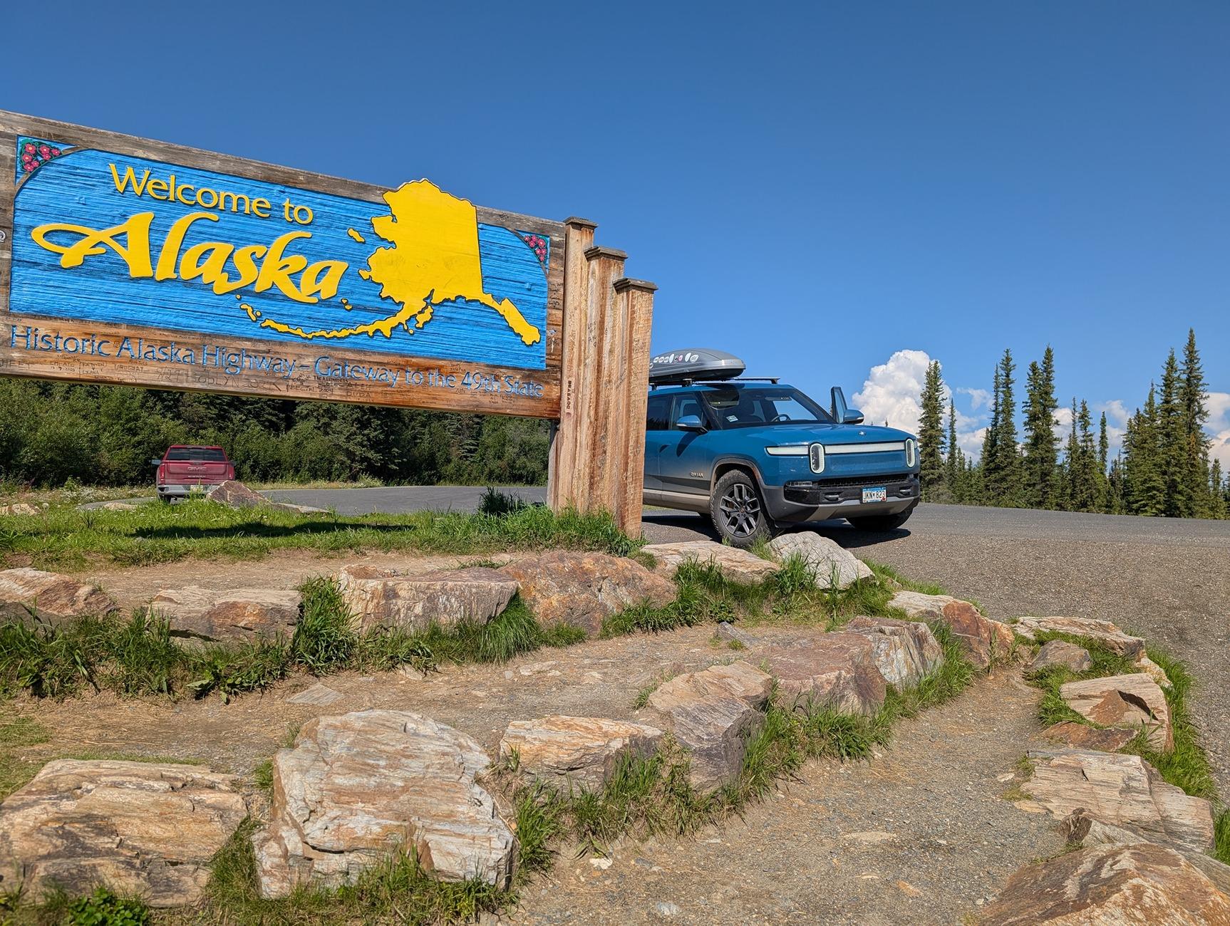 Rivian R1T R1S Kinda Alaska road trip PXL_20250727_201912424