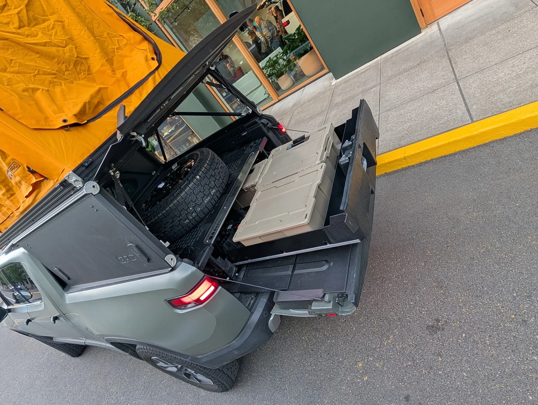 Rivian R1T R1S DECKED Drawer System for R1T 7651307943351404798.jpg
