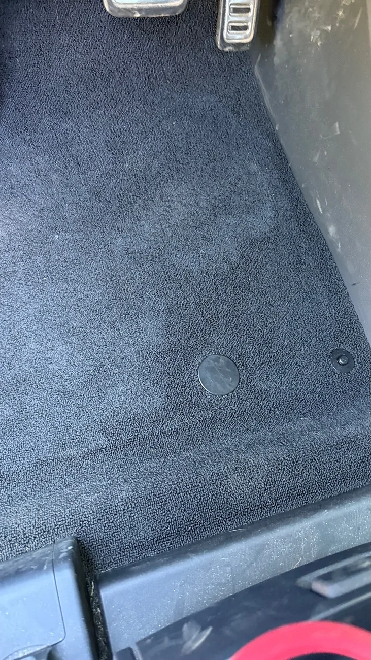 Rivian R1T R1S PSA for all Gen 1 owners! Check your carpets for signs of moisture IMG_0229
