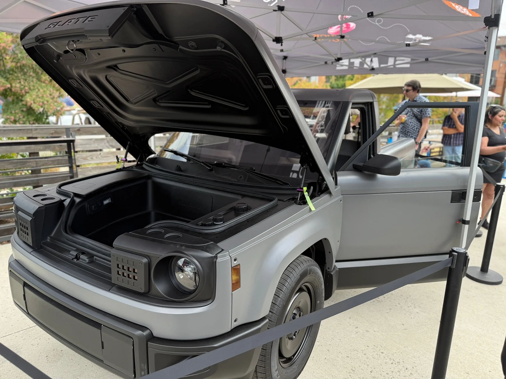 Rivian R1T R1S SLATE EV Truck / SUV Info & News IMG_0218