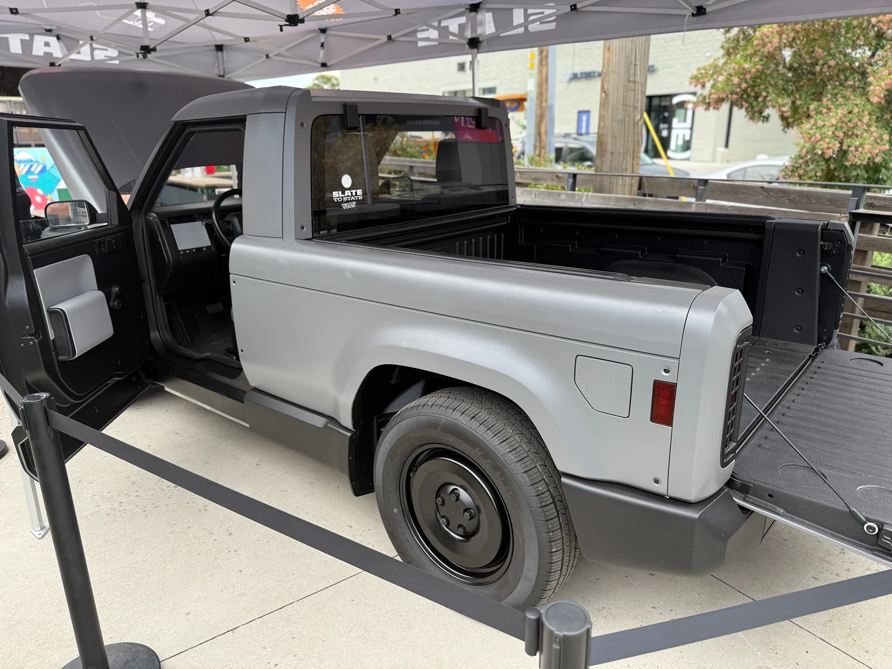 Rivian R1T R1S SLATE EV Truck / SUV Info & News IMG_0221
