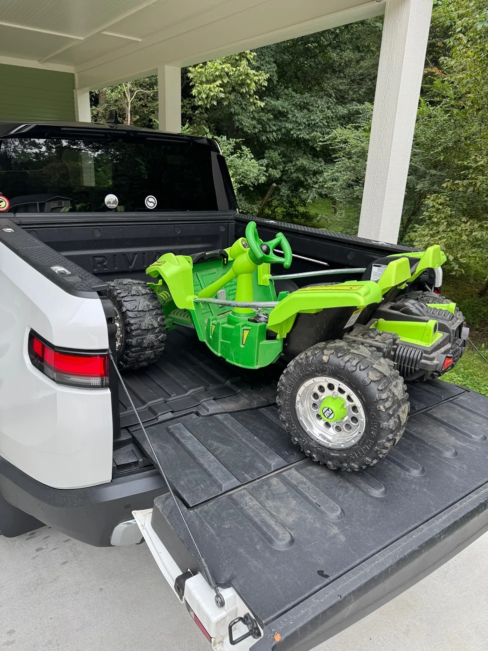 Rivian R1T R1S What Are You Hauling (or Hauled) in your Rivian? 🦾 IMG_3967