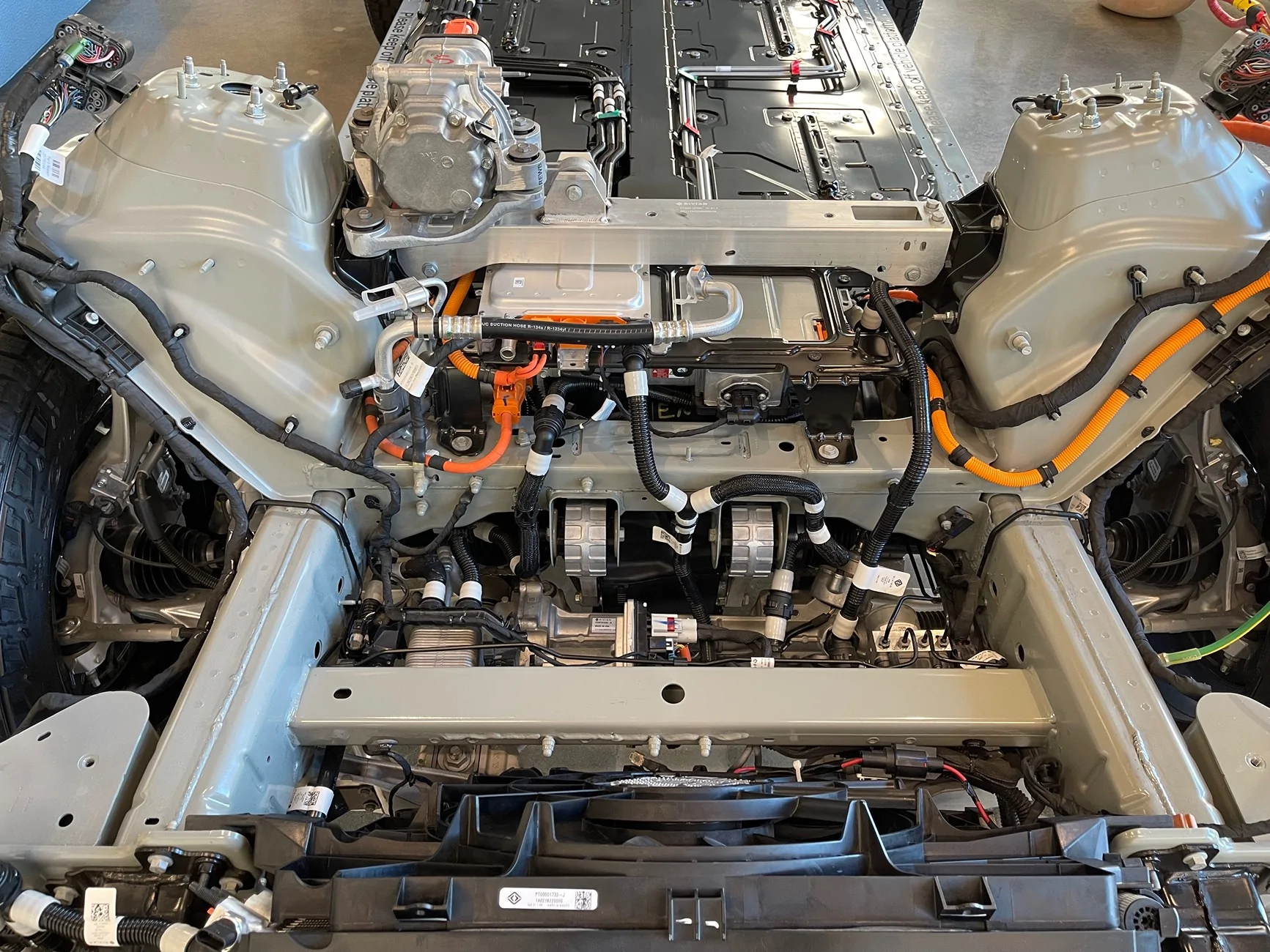 Rivian R1T R1S Clunking sound from front end. IMG_9614