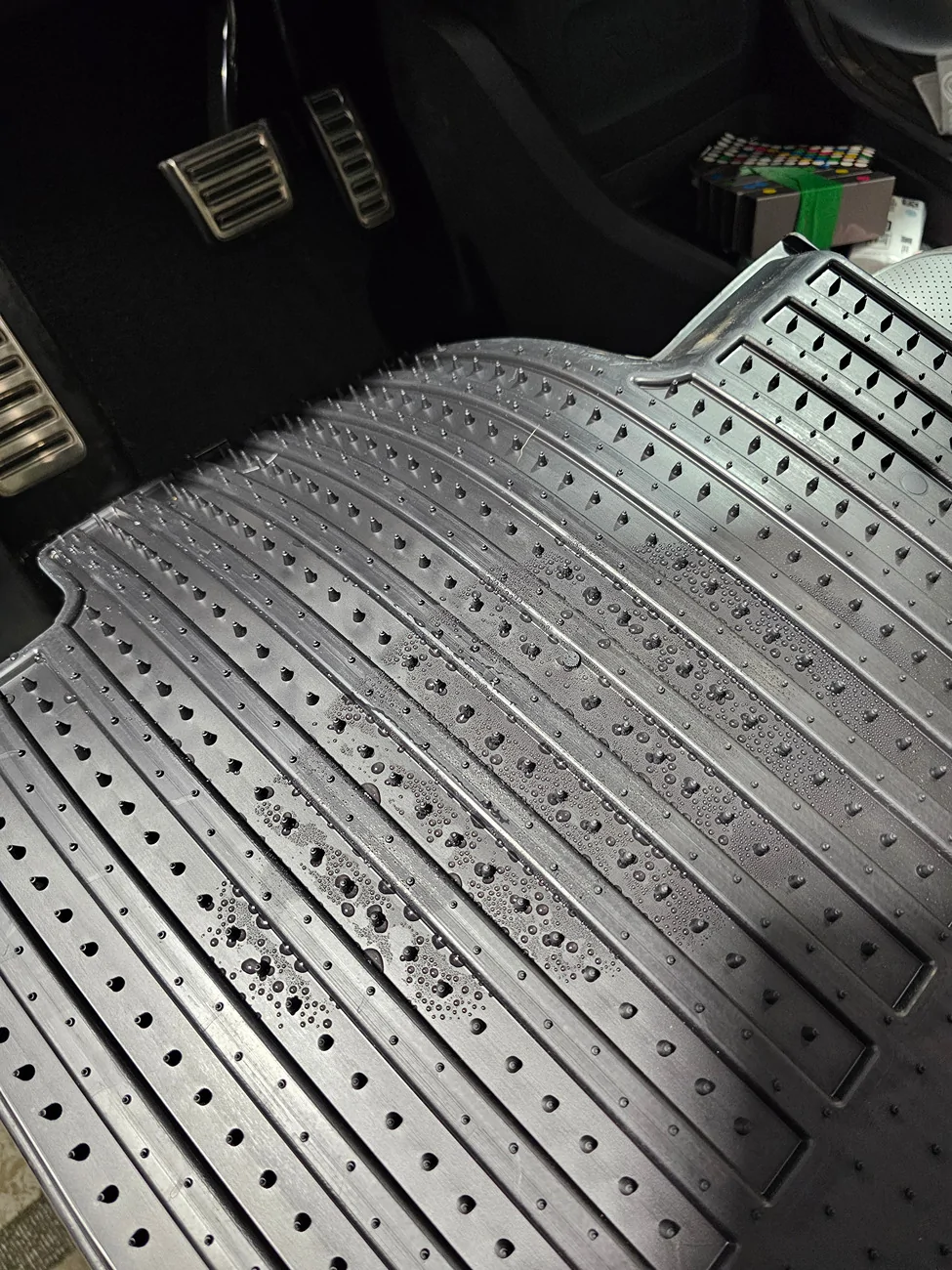 Rivian R1T R1S PSA for all Gen 1 owners! Check your carpets for signs of moisture 20250806_193218