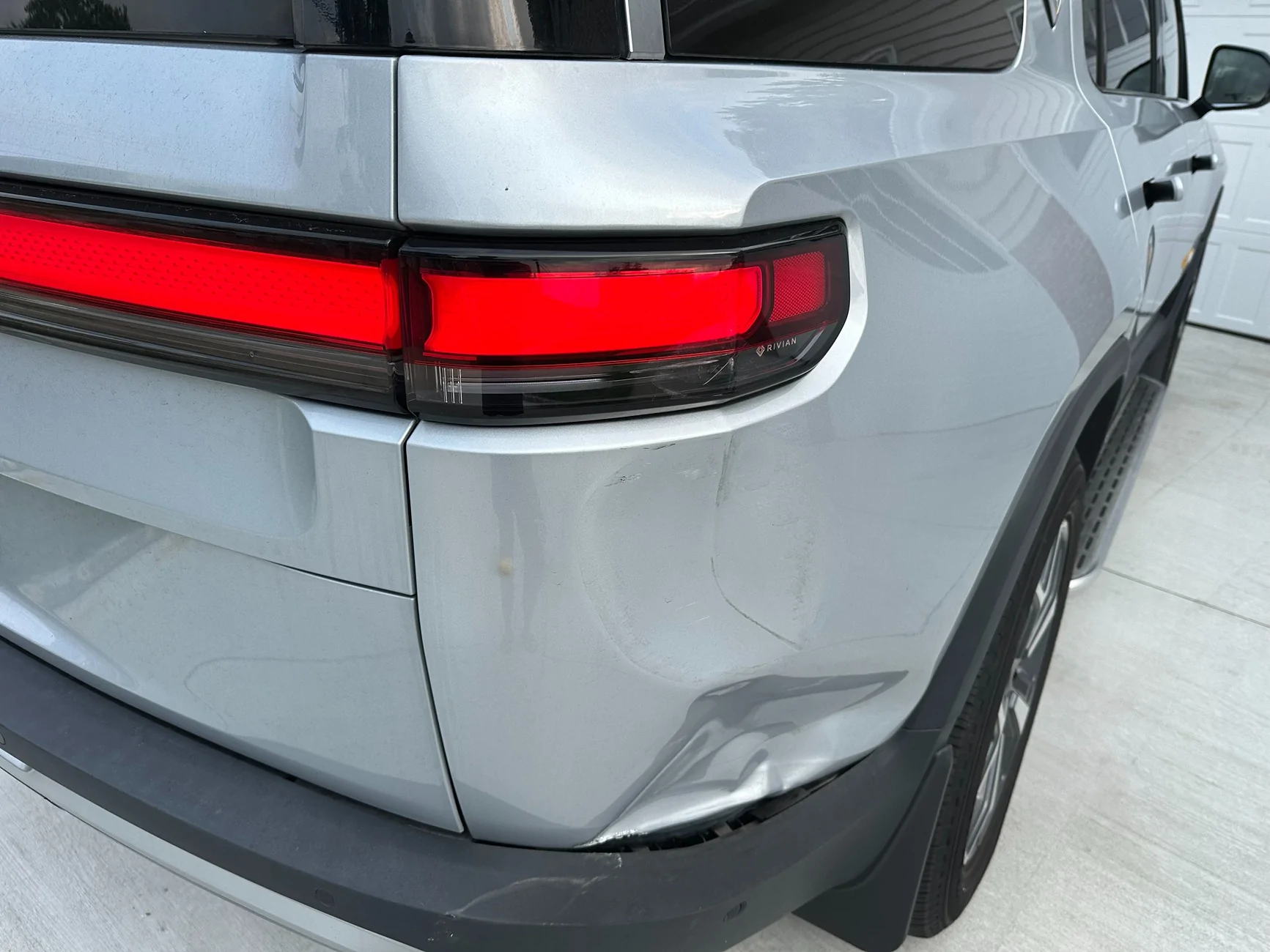 Rivian R1T R1S Do you think this repairable using PDR? (Recommend PDR Shops in NJ) Image 4
