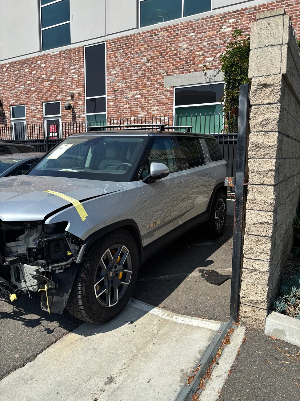 Rivian R1T R1S Drunk Driver accident, please advise IMG_3561