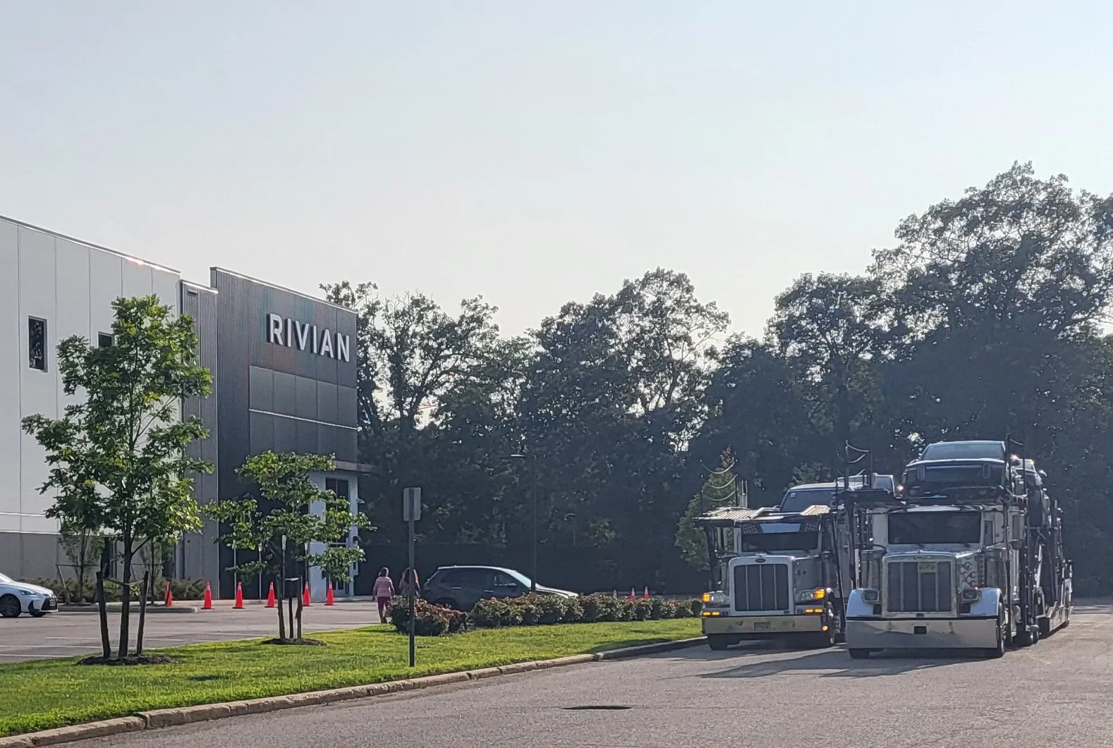 Rivian R1T R1S New Rivian Service Center in Woodbury New York (Long Island) 20250811_173439