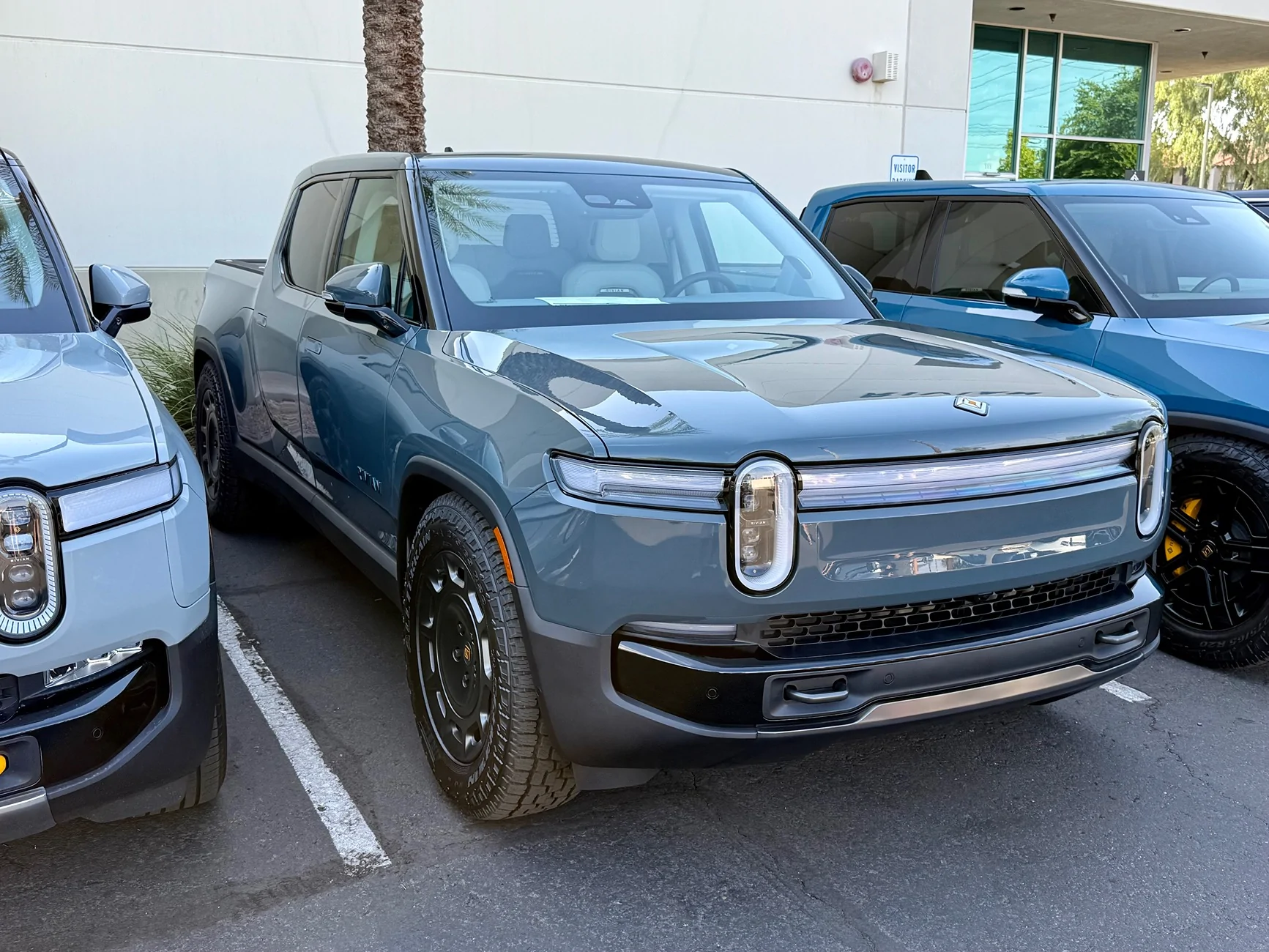 Rivian R1T R1S 2026 R1 Quad Max Delivery Tracker IMG_6193