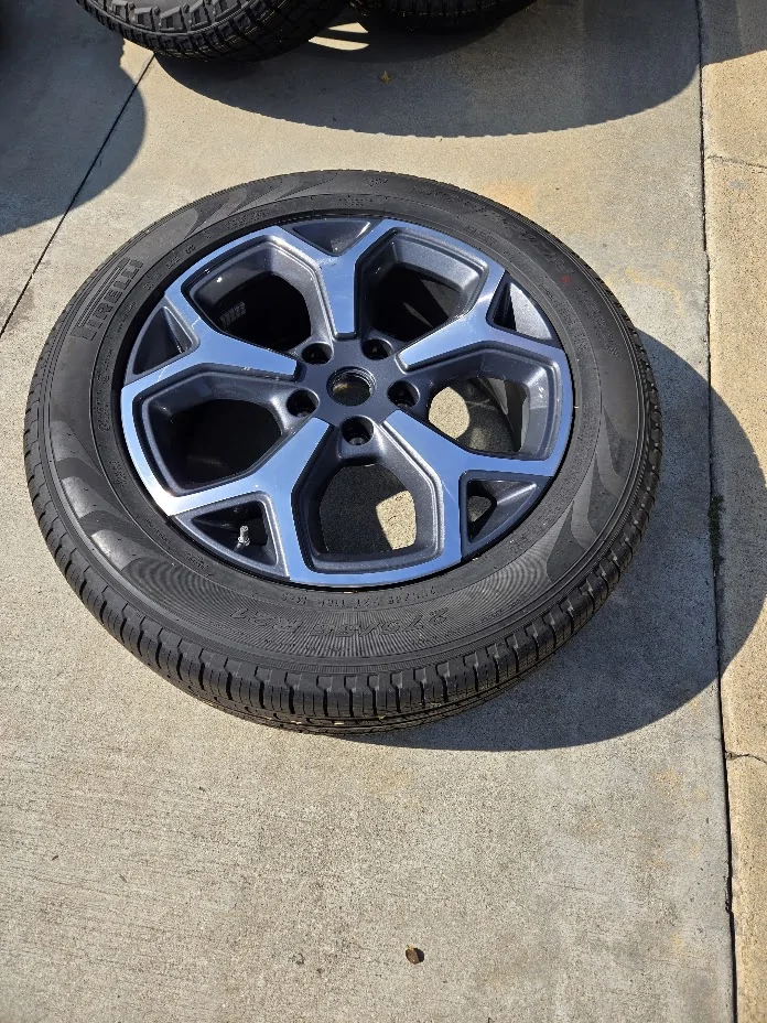 Rivian R1T R1S 21" Spare, 20250814_161449