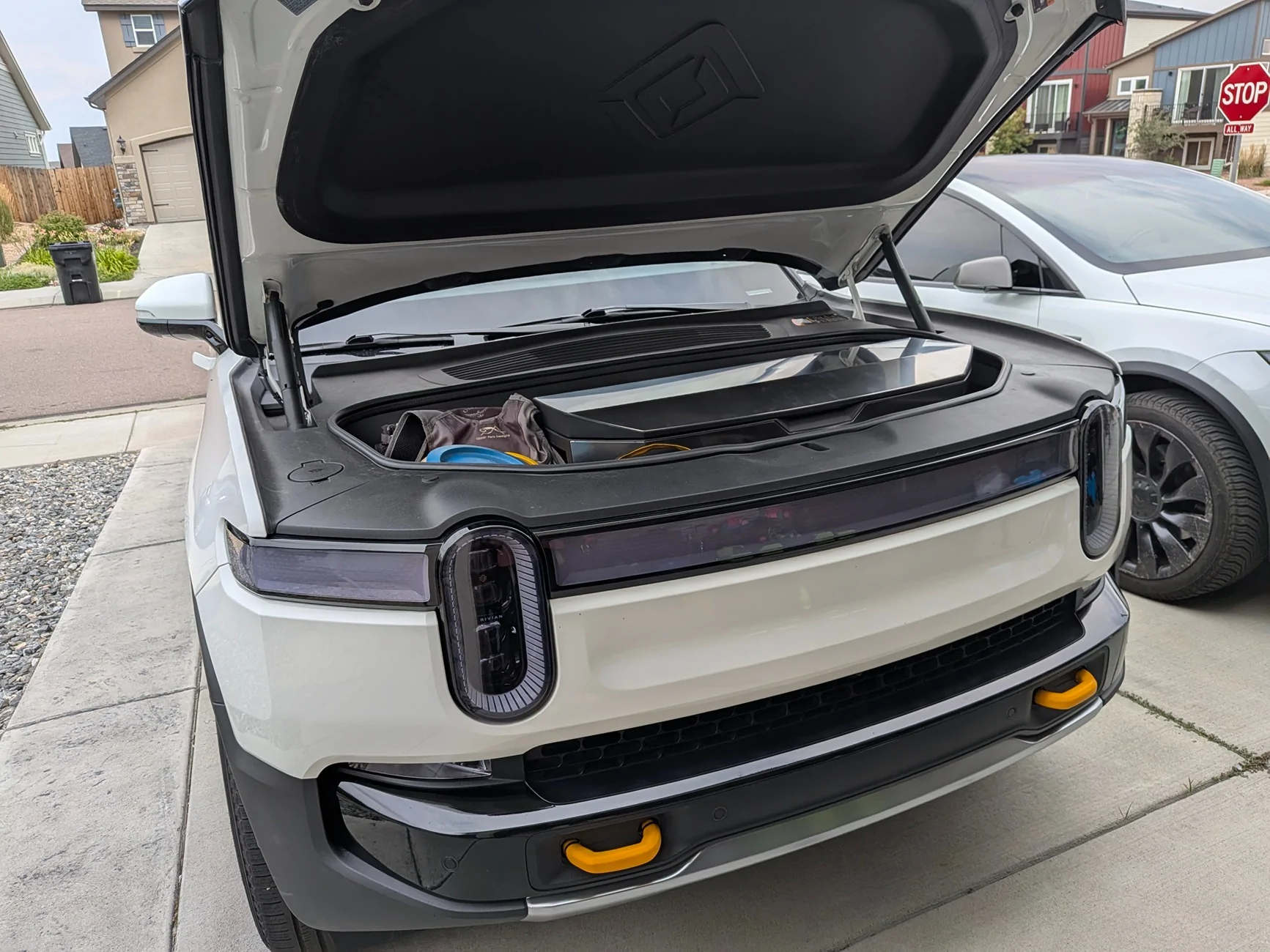 Rivian R1T R1S Is The Best R1T Cooler a.... Cybertruck Cooler? PXL_20250814_224434376