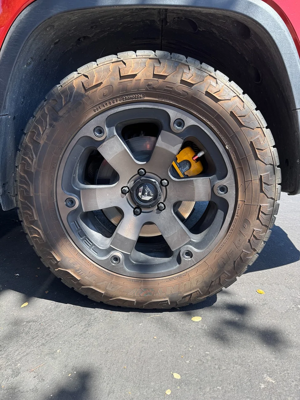 Rivian R1T R1S Off-roading with 22" Range wheels on R1S Dual Standard? IMG_9889