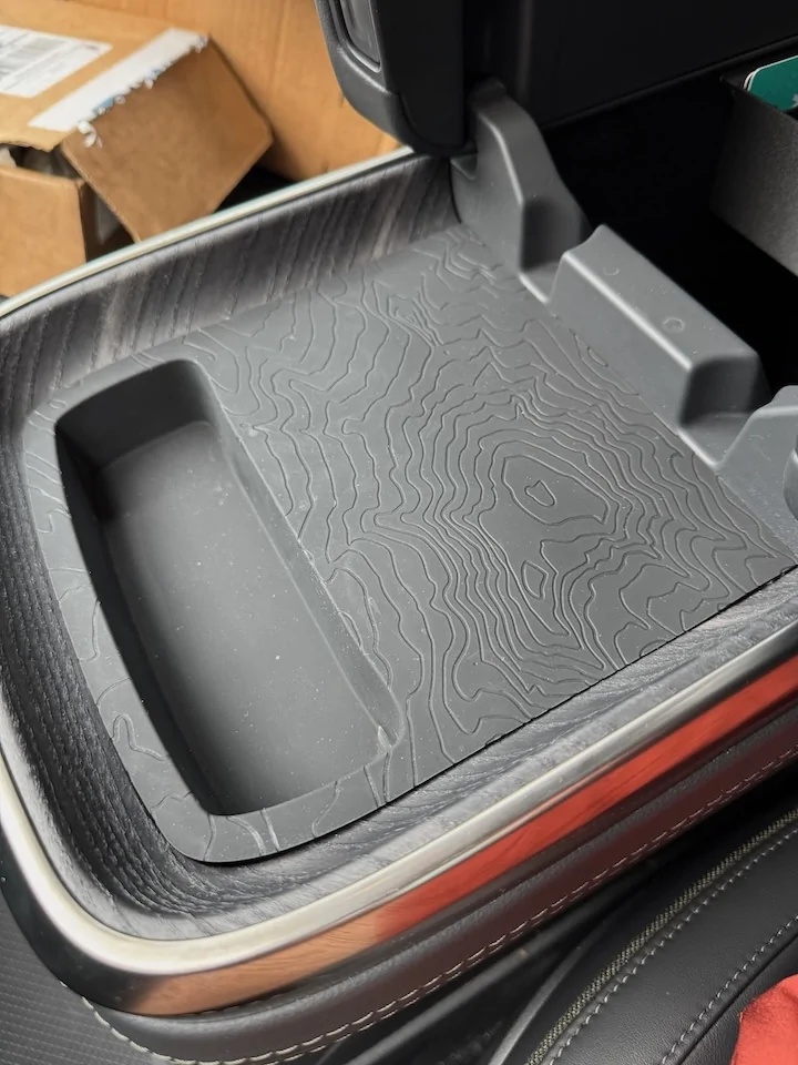 Rivian R1T R1S FS: Soonish Gen 1 charging pad w pucks cpad3