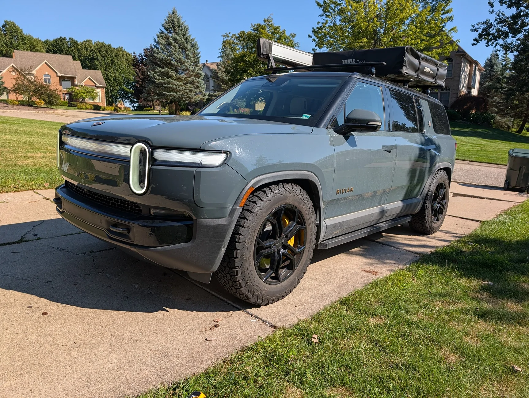 Rivian R1T R1S Don't forget to rotate your tires! PXL_20250822_204017038