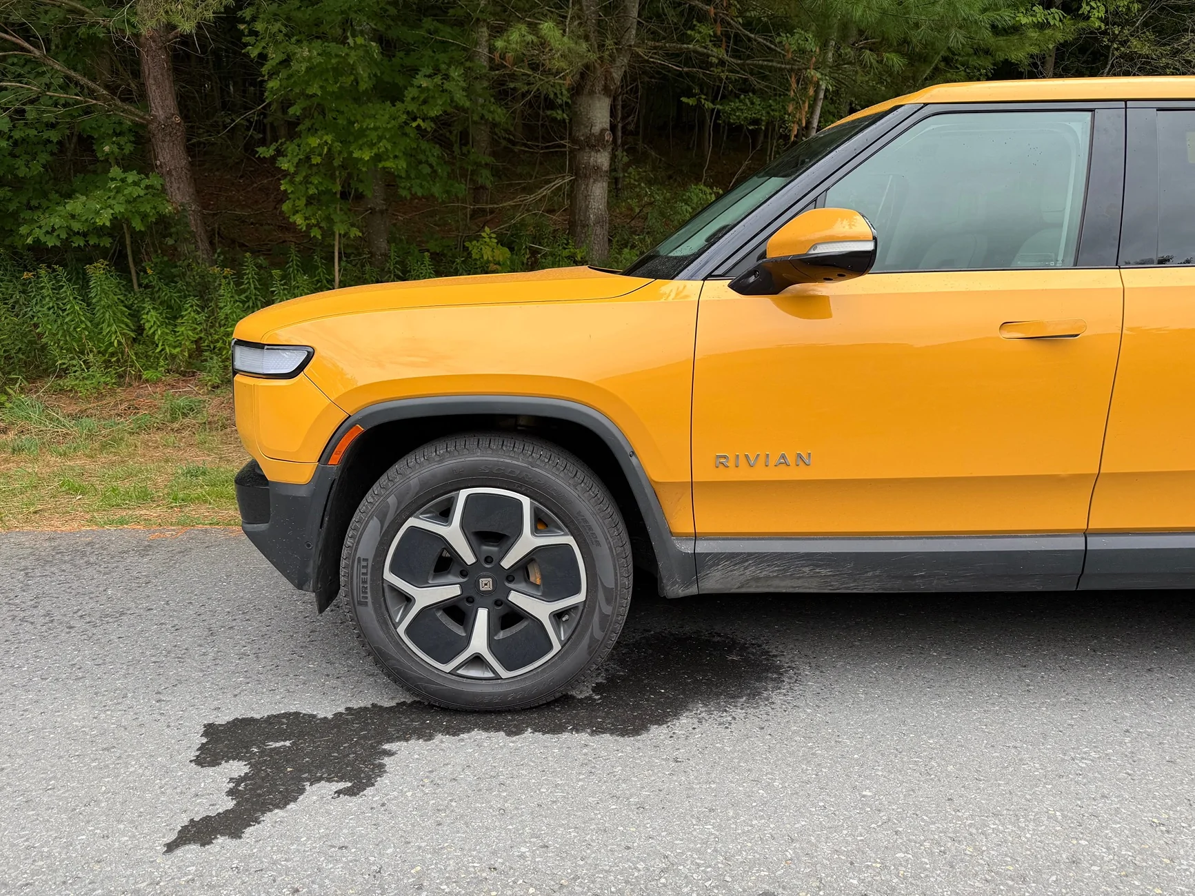 Rivian R1T R1S PSA for all Gen 1 owners! Check your carpets for signs of moisture IMG_3741