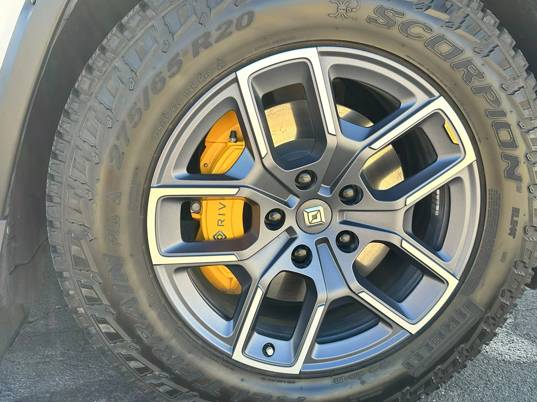 Rivian R1T R1S For Sale: 2023 Rivian R1S Quad Motor AWD – Adventure-Ready & Impeccably Maintained $59,500 or OBO 8