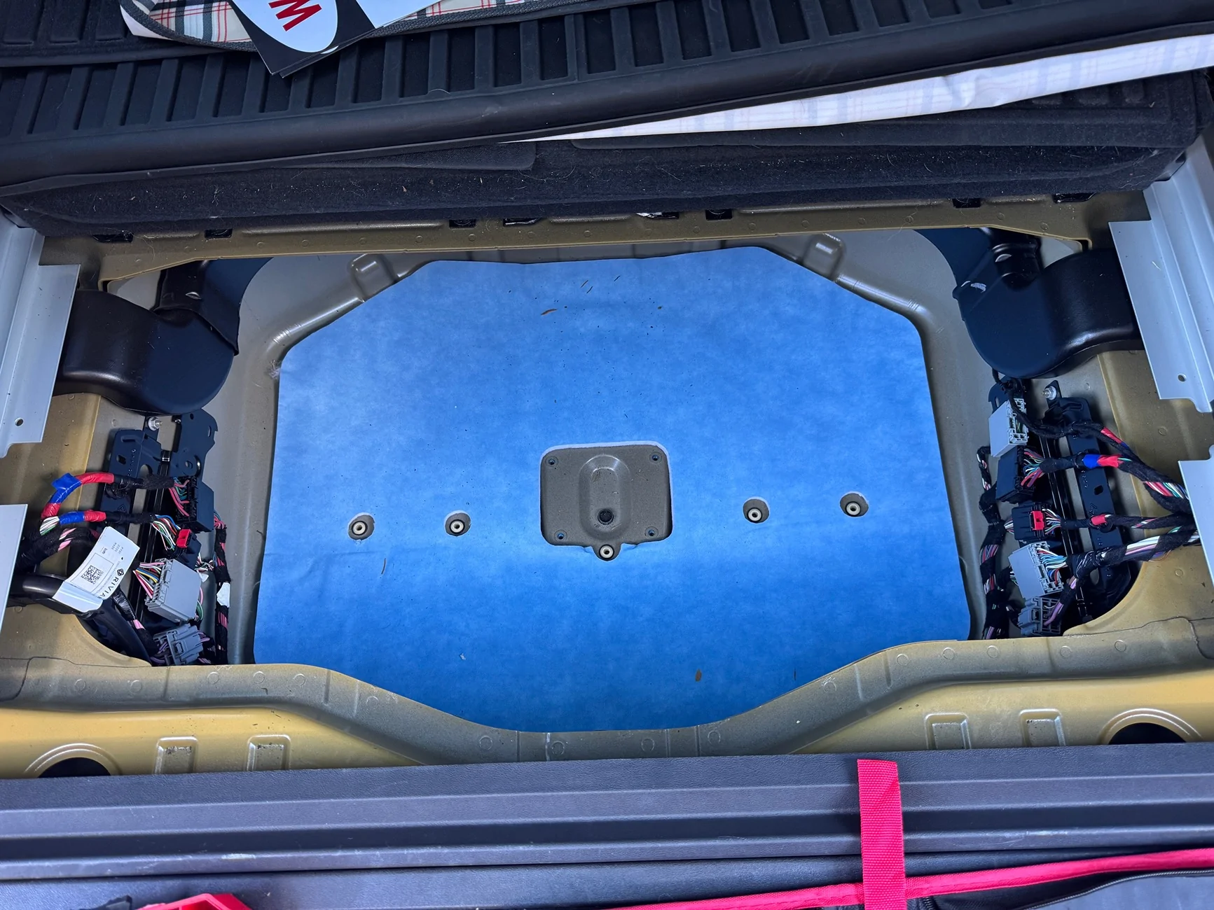 Rivian R1T R1S R1S Sub-Trunk - What's Under the Covers? IMG_7426