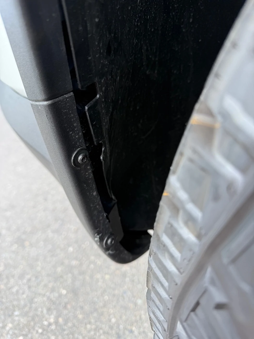 Rivian R1T R1S Weird rear passenger wheel fender? IMG_1721