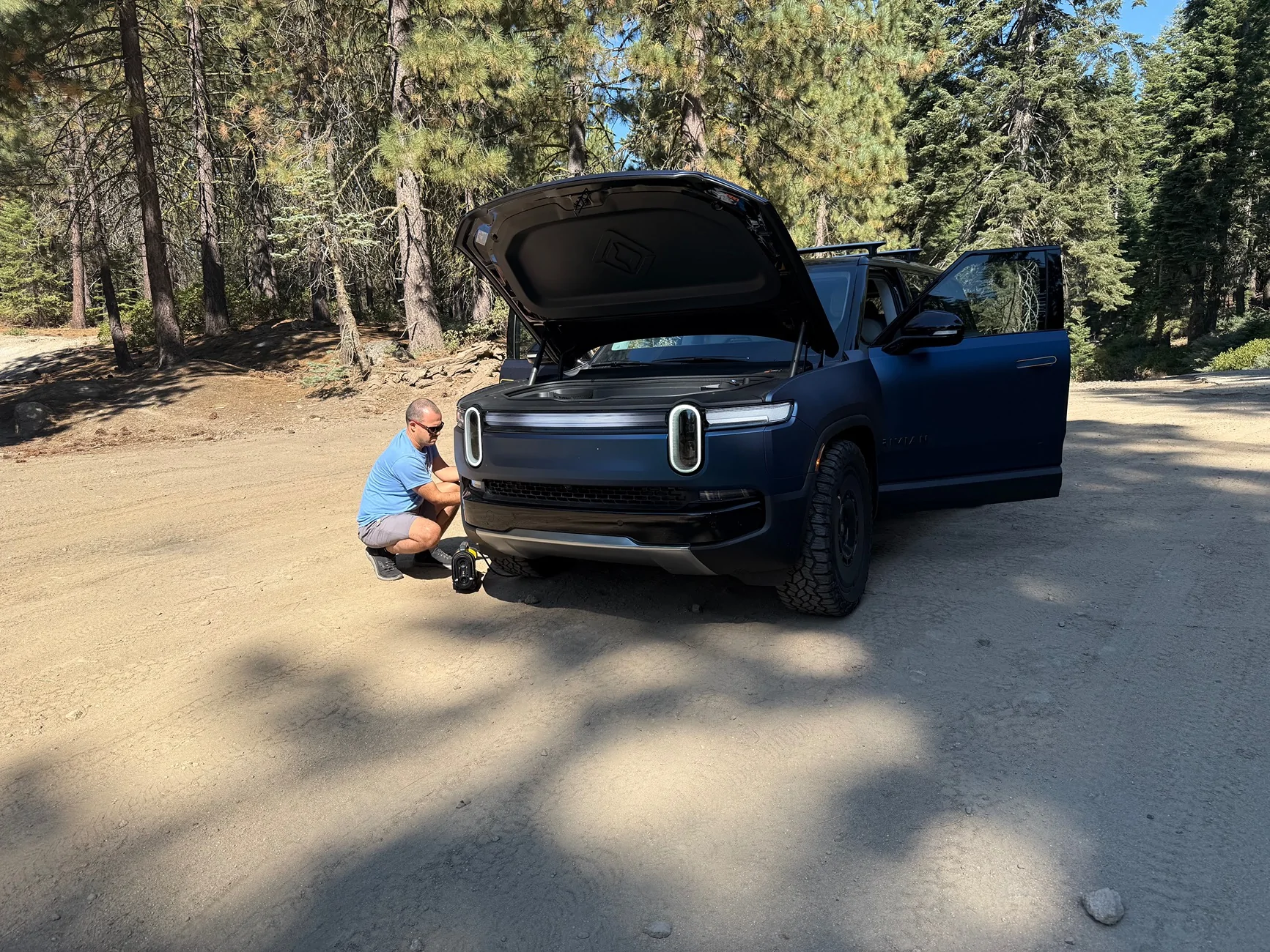 Rivian R1T R1S Off-roading at Shuteye Peak (Sierra National Forest) with our R1S IMG_7865