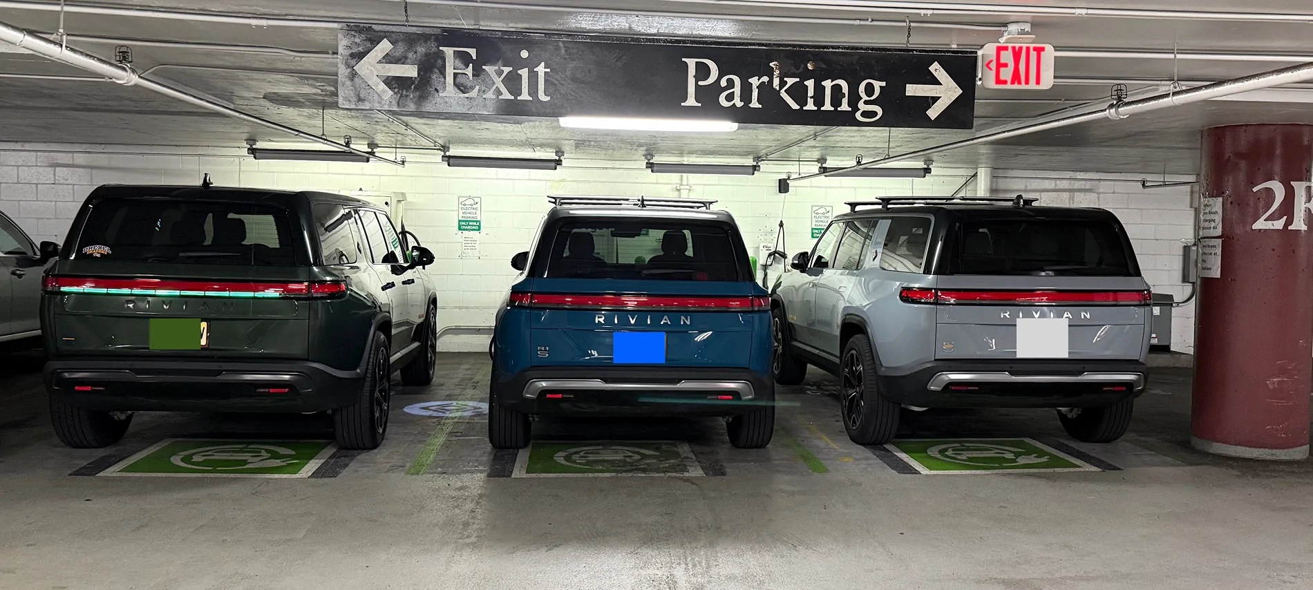 Rivian R1T R1S Triple R1S Boston IMG_3101