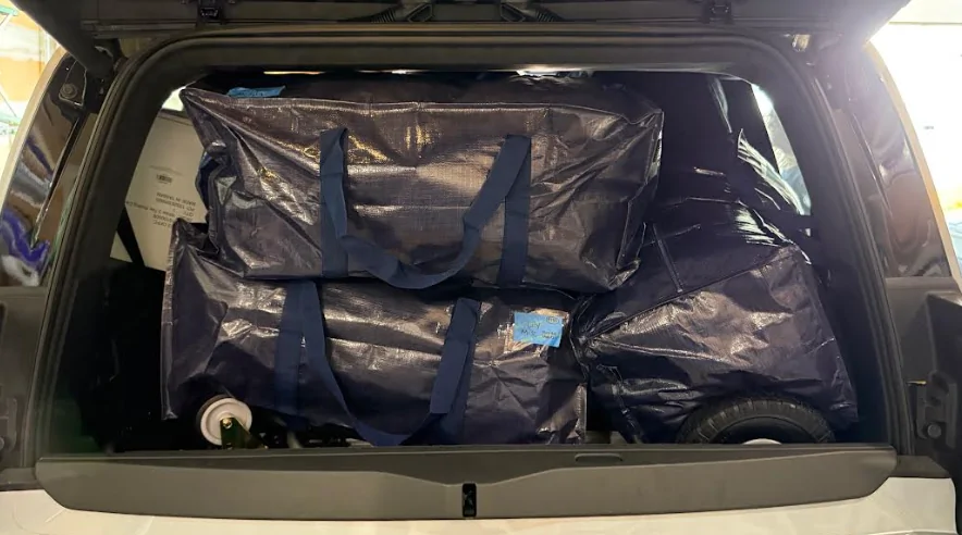 Rivian R1T R1S Loading a R1S with College Stuff 1756730012516-51