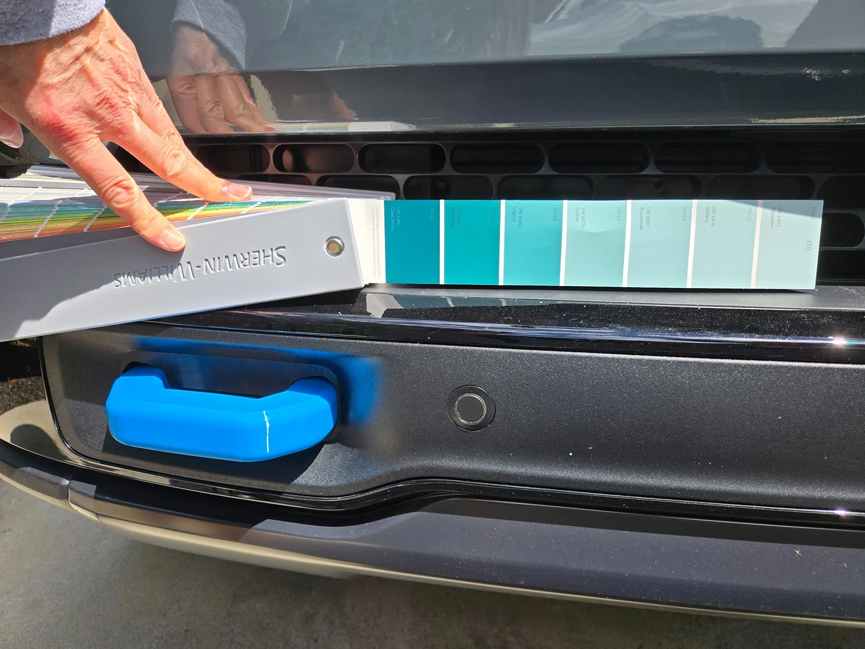Rivian R1T R1S Help color matching Gen2 Quad Calipers? 20250901_144017