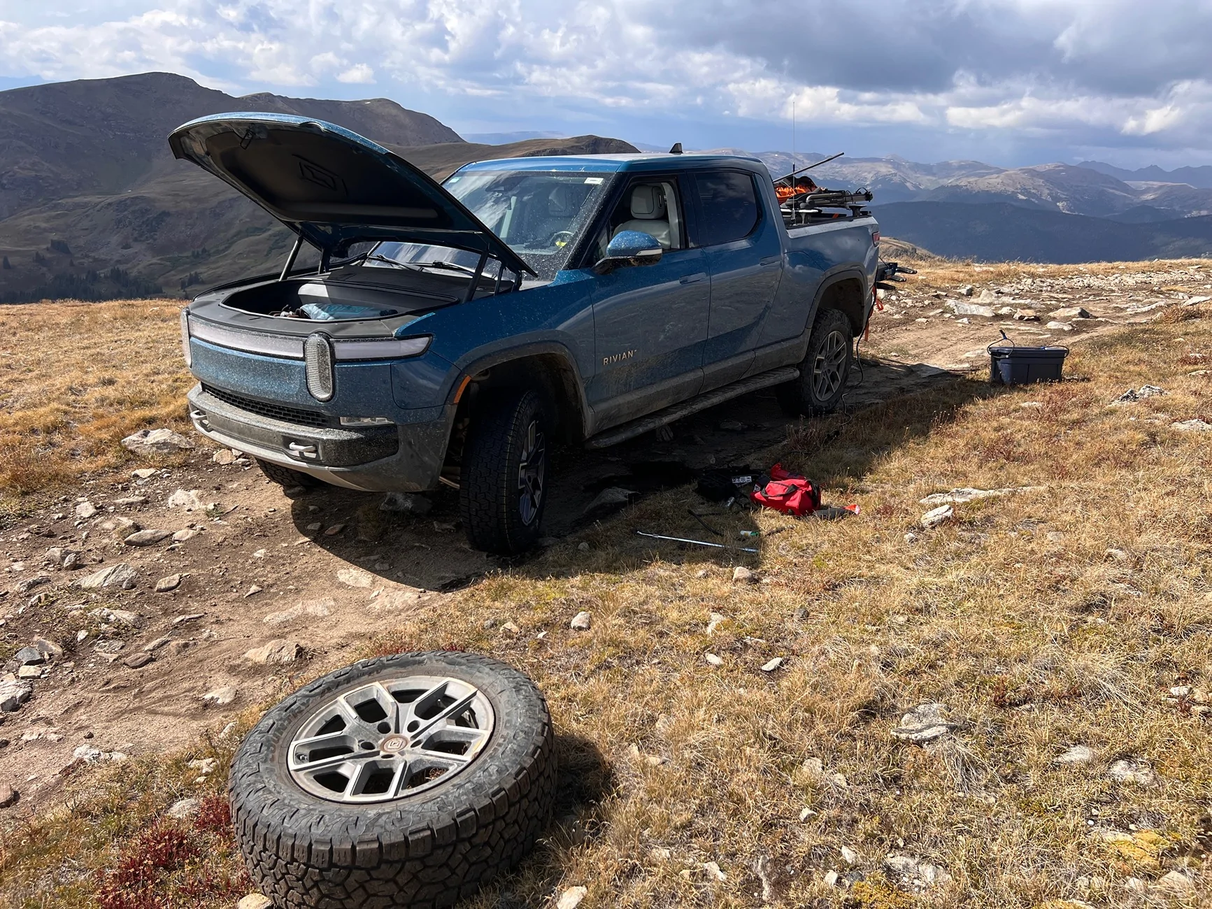 Rivian R1T R1S Toyo Open Country AT III EV vs KO3 on 20” IMG_6443