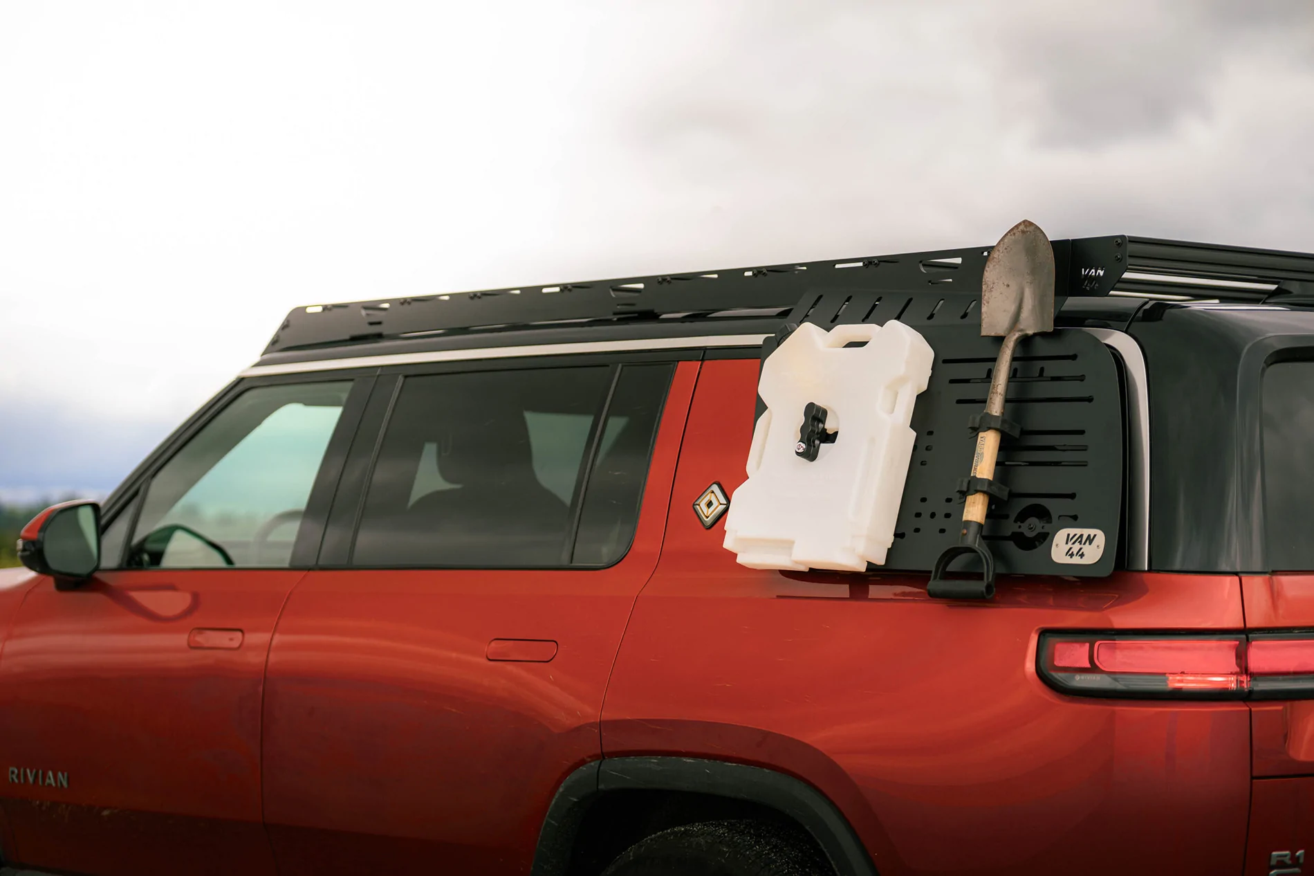 Rivian R1T R1S R1S Roof Racks Options - Compilation List DSC5801-scaled