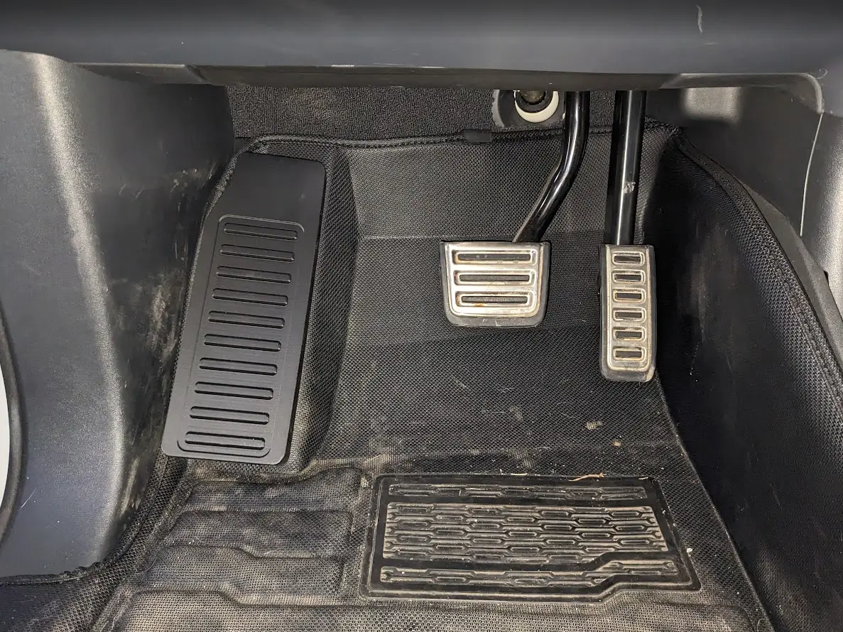 Rivian R1T R1S Dead Pedal Extender / Riser by TWRAPS 1756902598983-yi