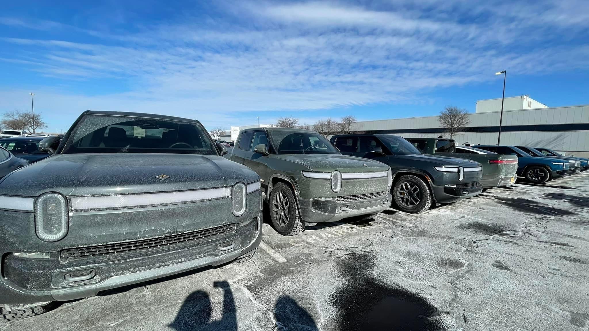Rivian R1T R1S Real Rivian Photos & Videos D1337C93-FFBB-4ABC-AE53-92983917F149