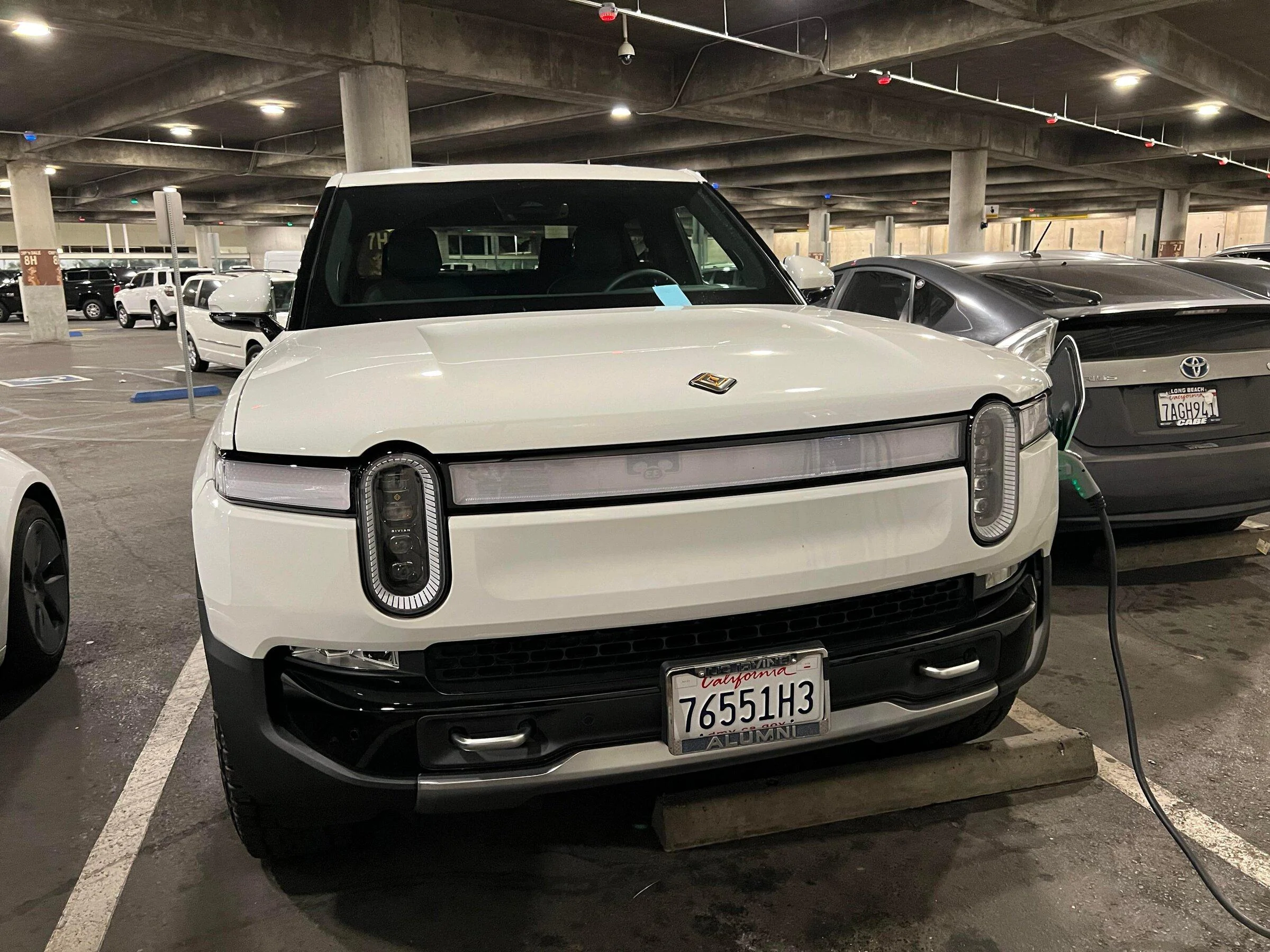 Rivian R1T R1S GLACIER WHITE R1T  Photos jdmznxwltqe81