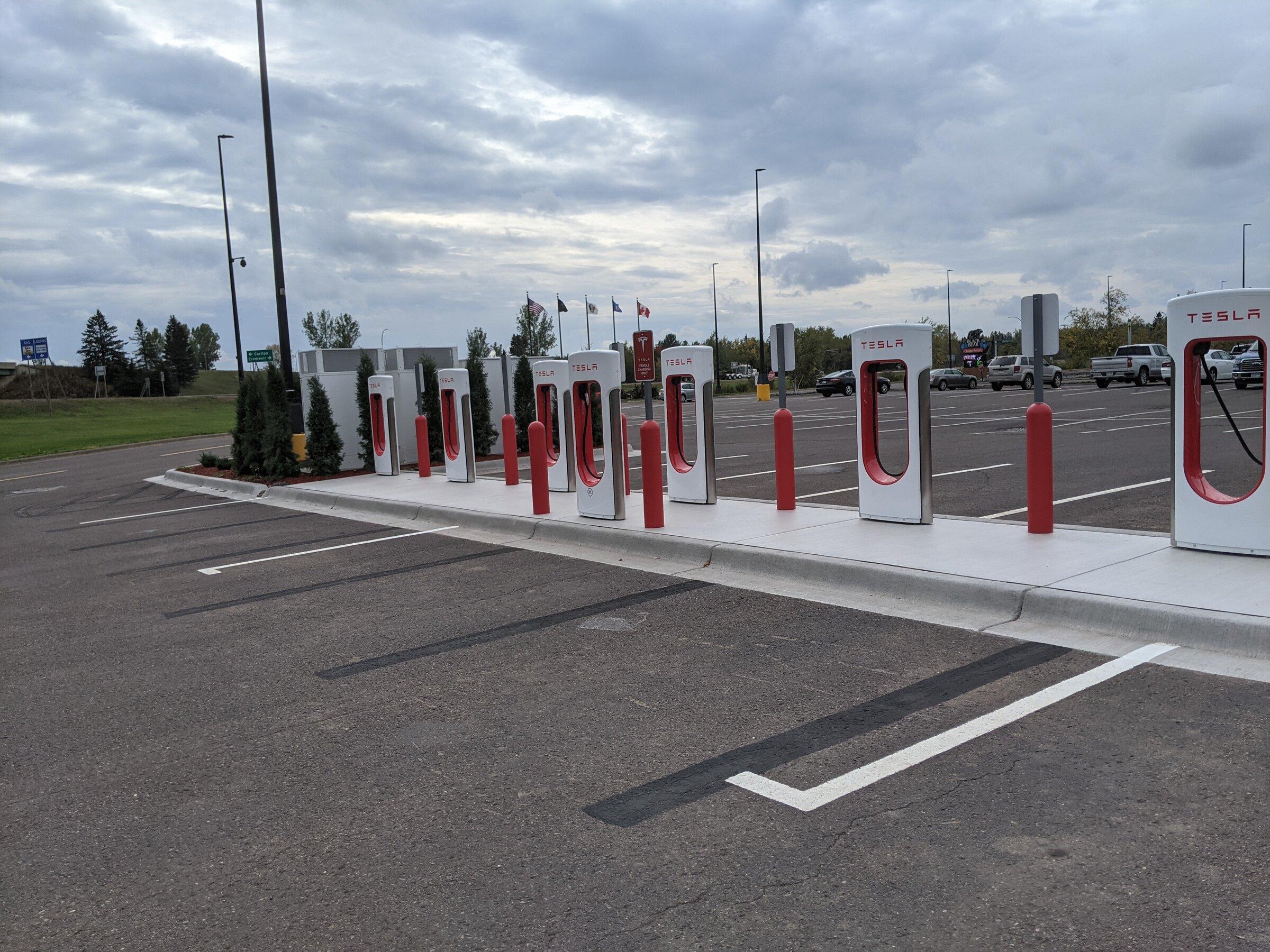 Rivian R1T R1S Let's Petition the Charging Companies to Make Charging While Towing Easier PXL_20211001_191232516