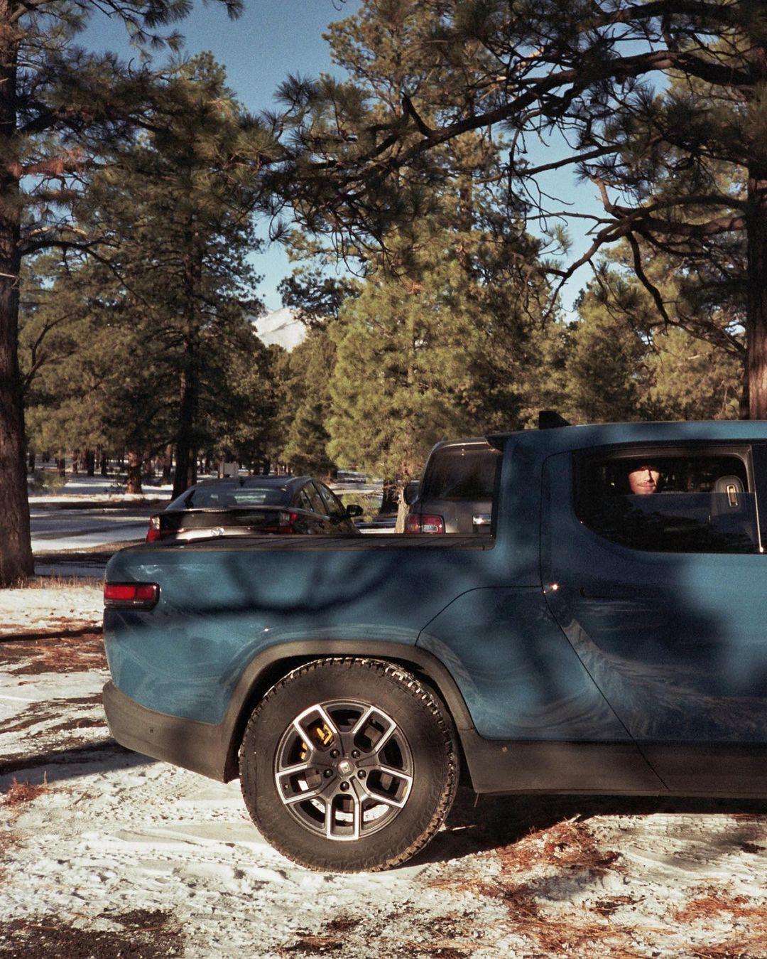 Rivian R1T R1S Real Rivian Photos & Videos 272936677_1135132903910821_6238751827188011989_n